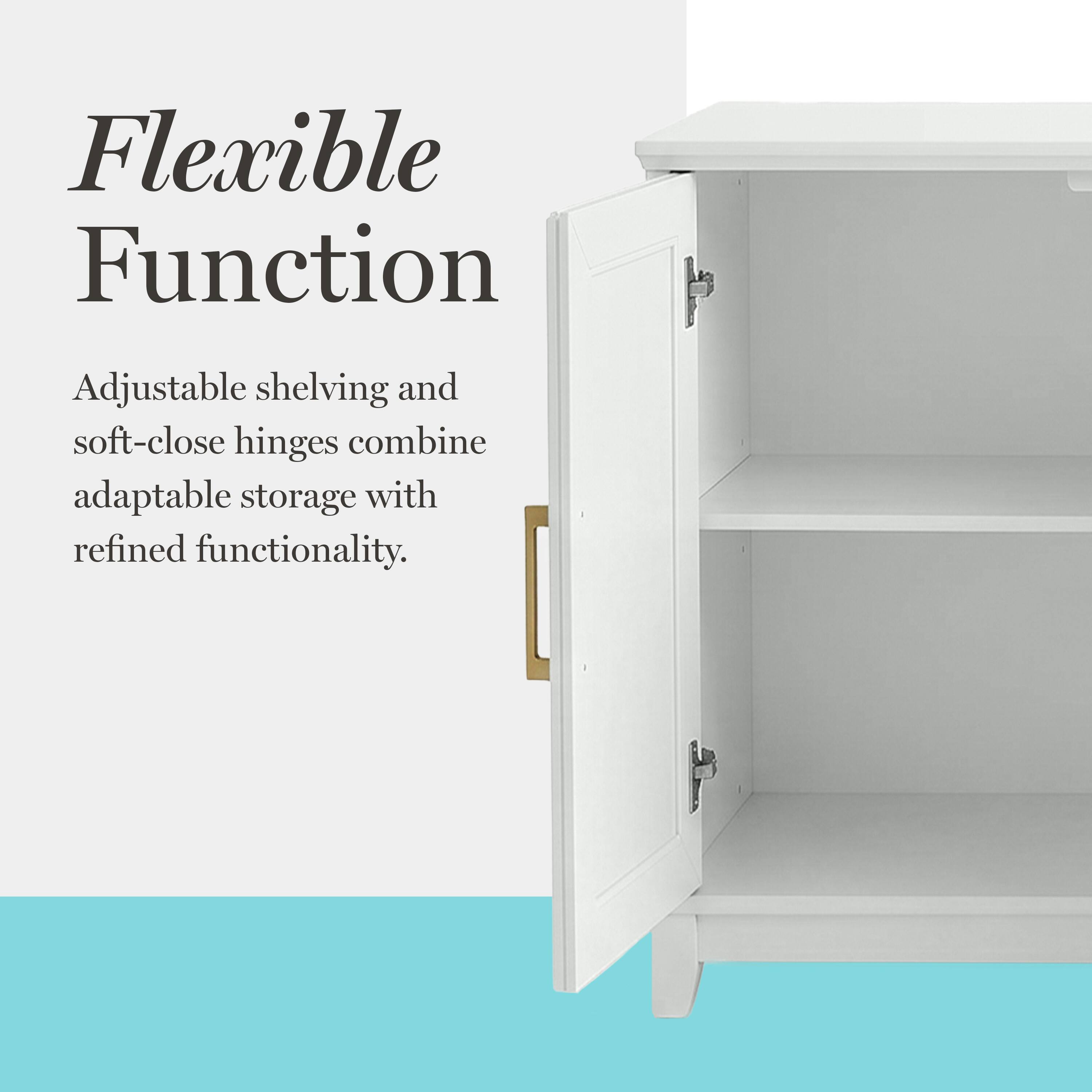 Flexible Function  
Adjustable shelving and soft-close hinges combine adaptable storage with refined functionality.