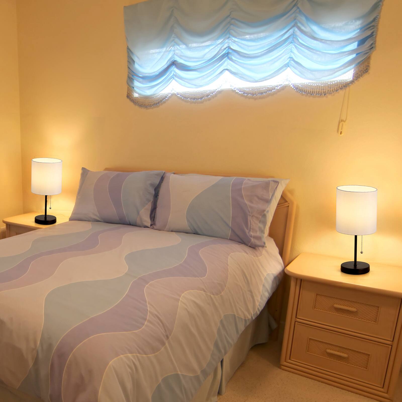 Alt View 1. Oumilen - Black Metal Table Lamp with White Fabric Shade, Pull Chain Switch & 67In Cord, Max 60W E26.