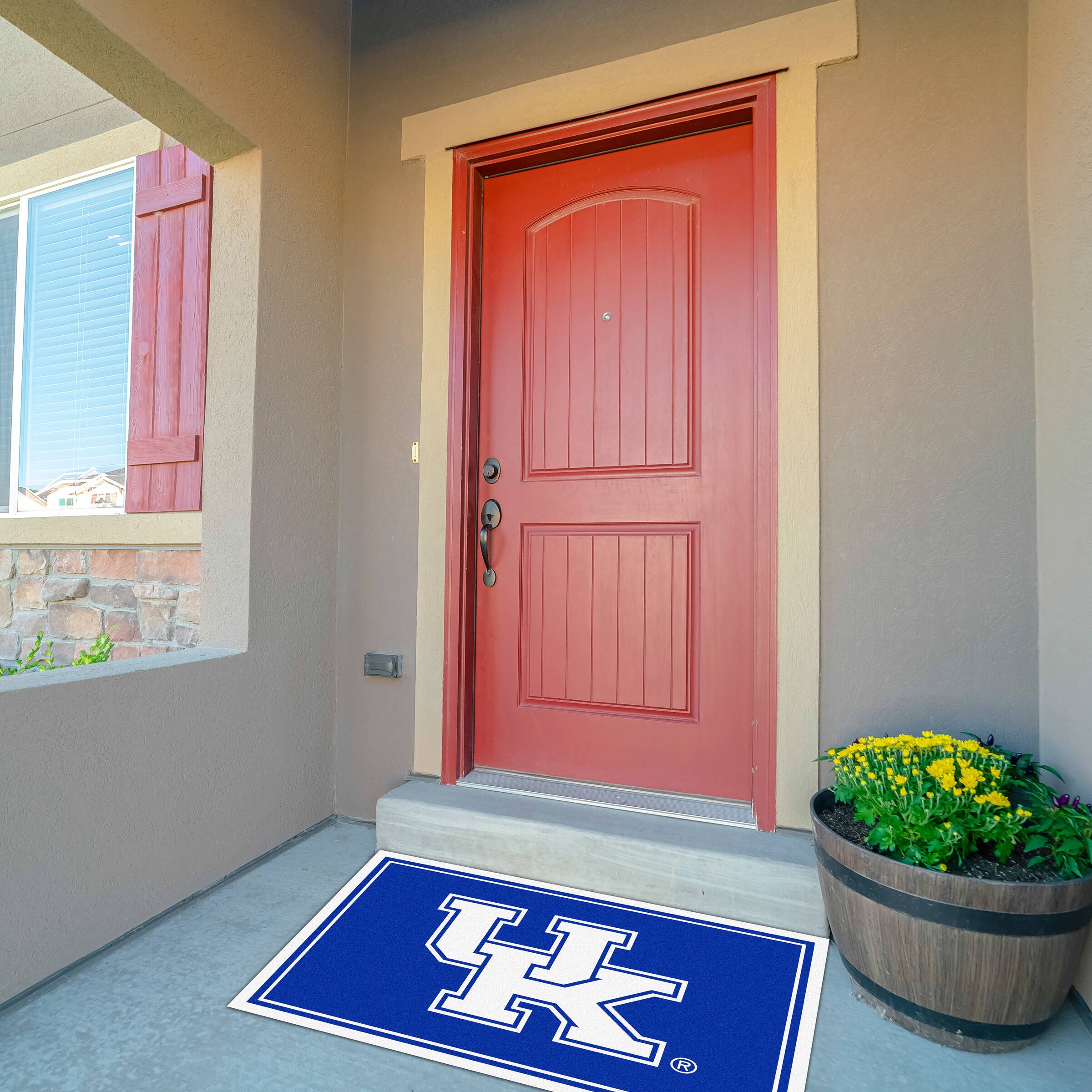 Alt View 2. Imperial - Kentucky Wildcats 2'8" x 3'10" Area Rug - Multicolor.
