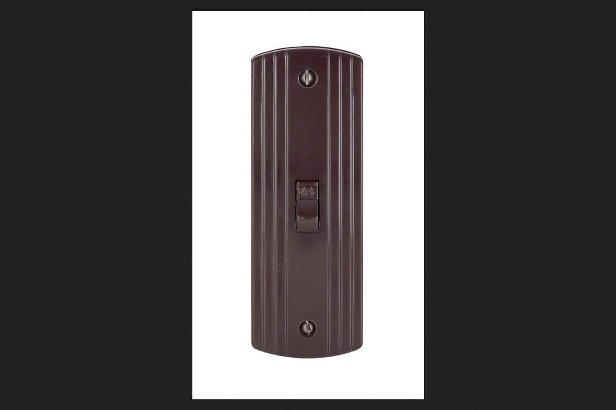 Leviton - Surface Mount Single-Pole Toggle Switch 10 A 125 V Carded - Brown price history on PriceWatchPro