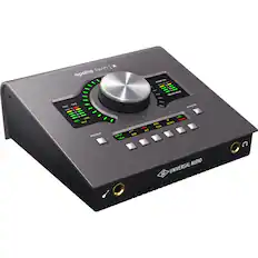 x twin apollo
CH2 CH1
C - 2 15 27
LINE MIC HI-Z PREAMP INPUT TALK
DIM
+48V ALT
MONITOR C 37
HEADPHONE MONITOR LINK 0
MUTE PAD MONO
FCN
AUDIO H
UNIVERSAL