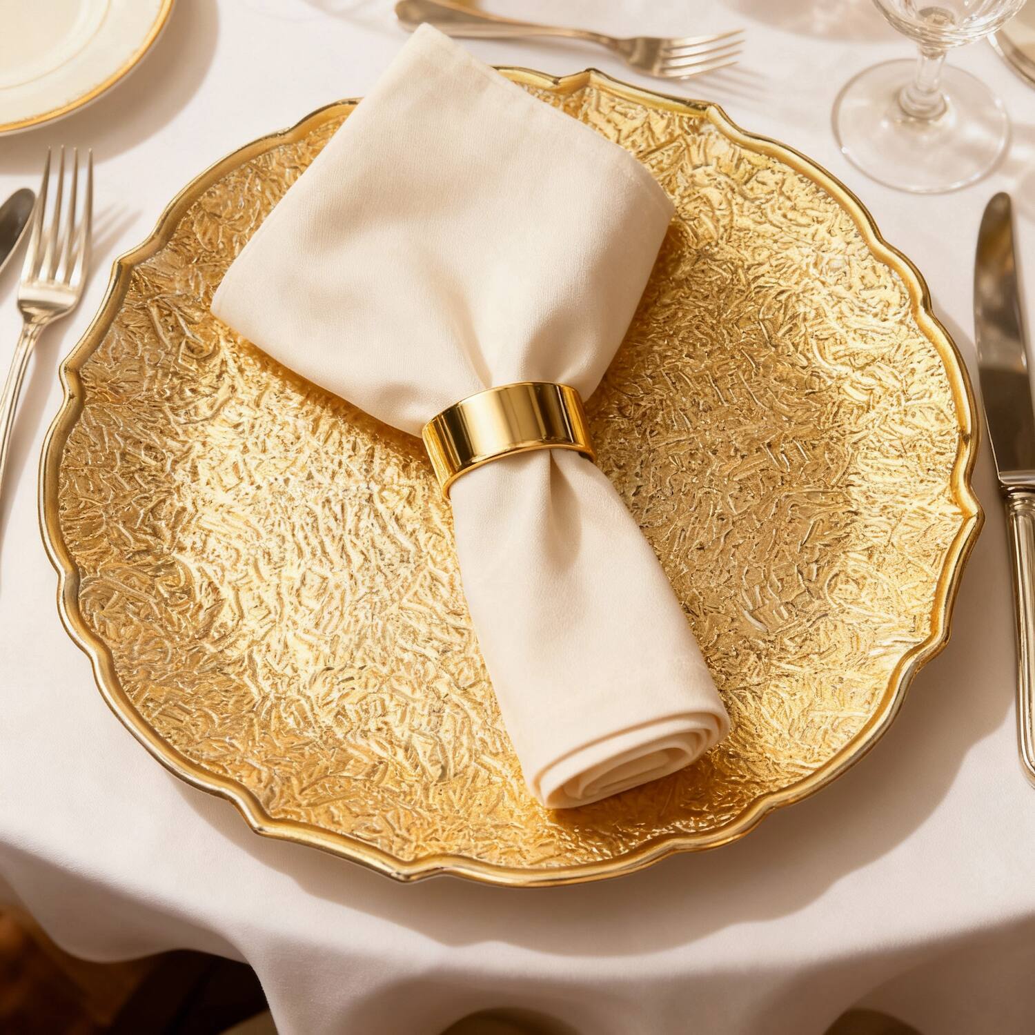 Left. American Atelier - Valentina Scallop Gold Plated Set of 4 Charger Plates 13"D - Gold.