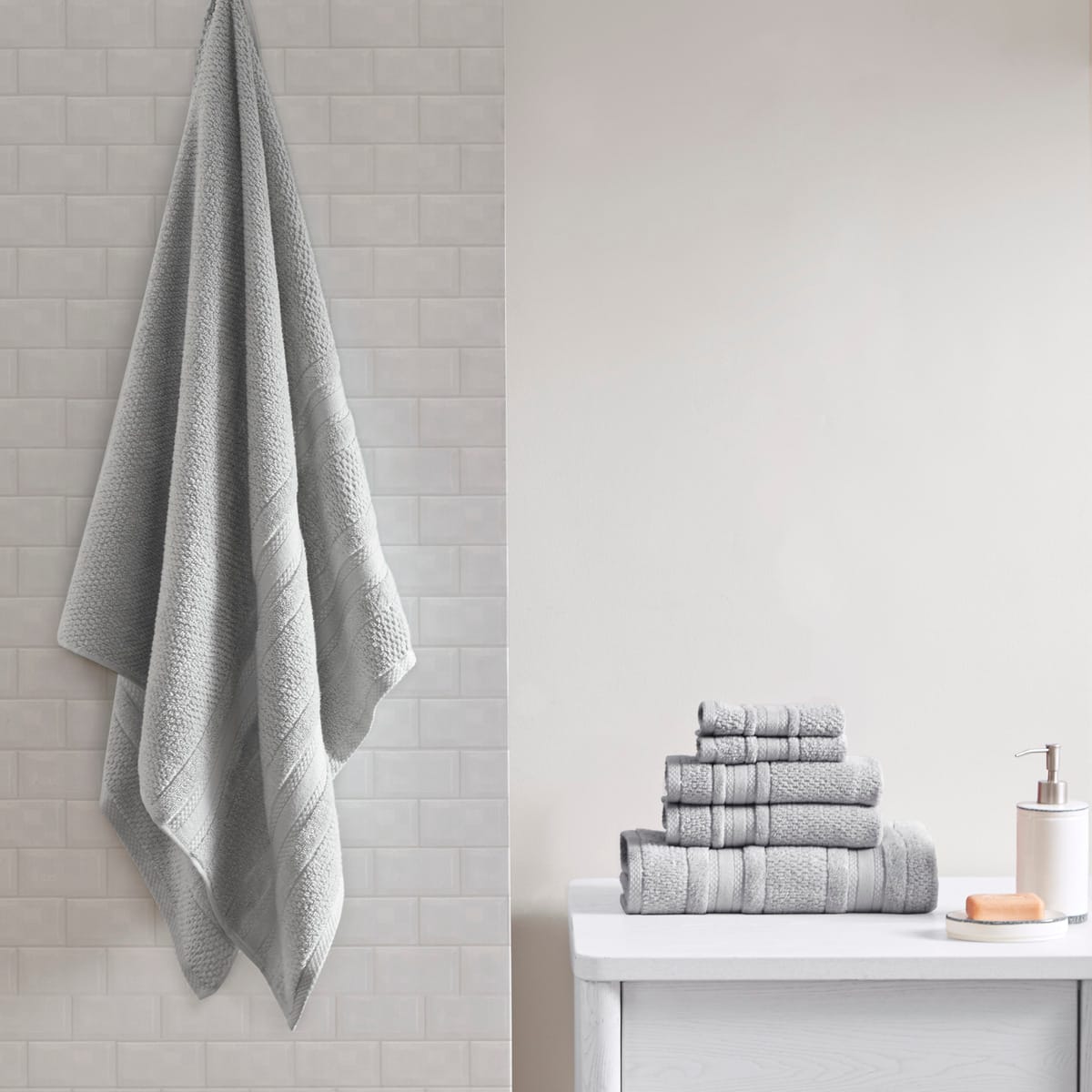 MOOSOO - Super Soft Cotton 6 Piece Towel Set, 2 Bath Towels 2 Hand Towel 2 Washcloths, 600 GSM 100% Cotton Towels for Bathroom - Silver