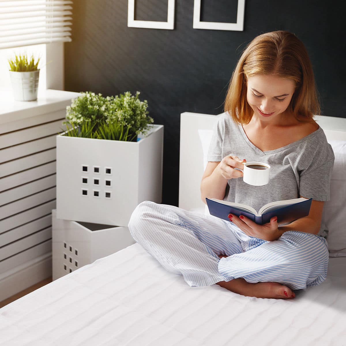 Alt View 7. Costway - Heated Mattress Pad Low-Voltage 5 Temperature Modes 8H Timer UL Twin Size - White.