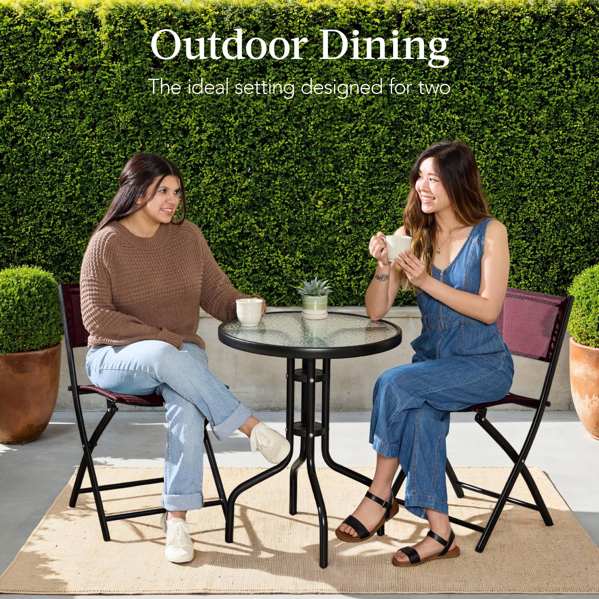 Outdoor Dining  
The ideal setting designed for two