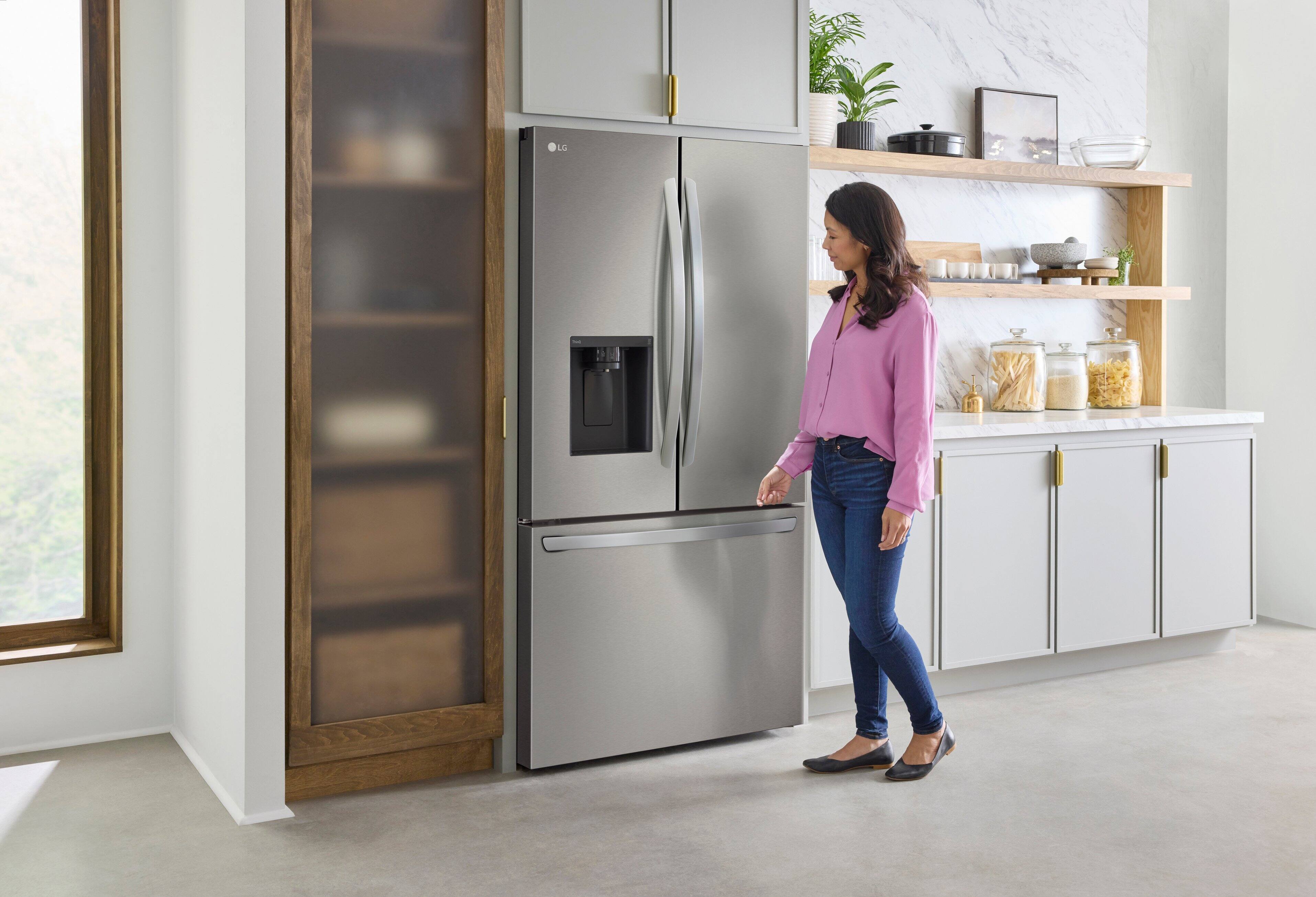 Alt View 37. LG - Counter-Depth MAX 25.5 Cu. Ft. French Door Smart Refrigerator with Dual Ice - PrintProof Stainless Steel.