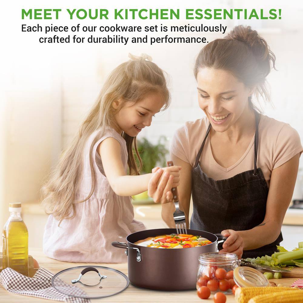 MEET YOUR KITCHEN ESSENTIALS!  
Each piece of our cookware set is meticulously crafted for durability and performance.