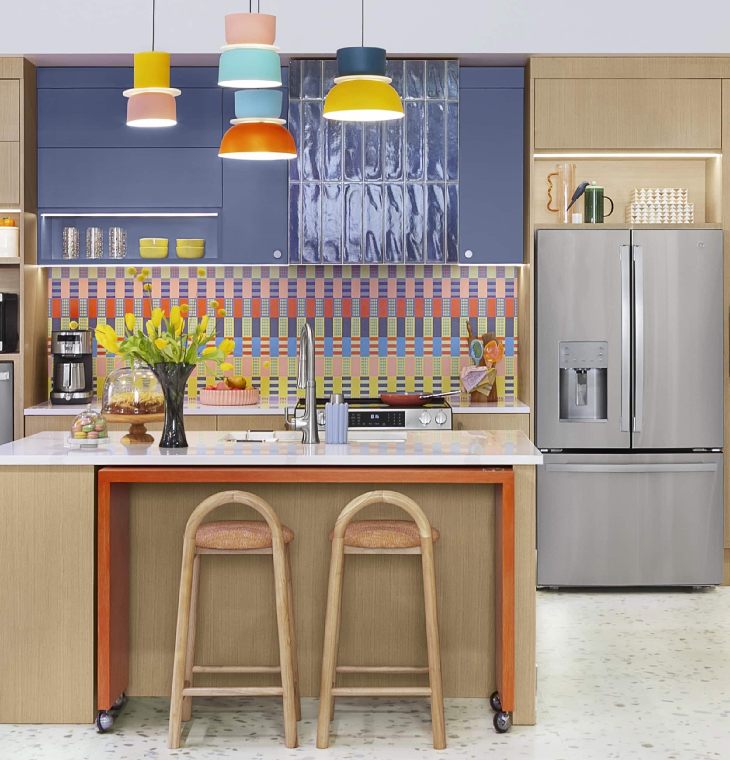 Alt View 9. GE - 25.6 Cu. Ft. French Door Refrigerator - Fingerprint resistant stainless steel.