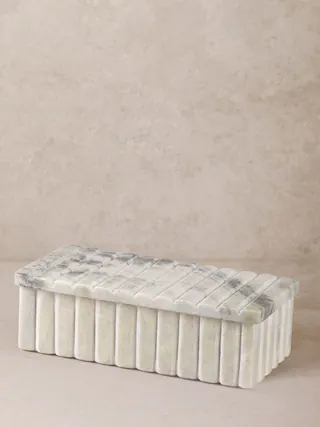 Front. GAURI KOHLI - Cuba Decorative Box - Green.