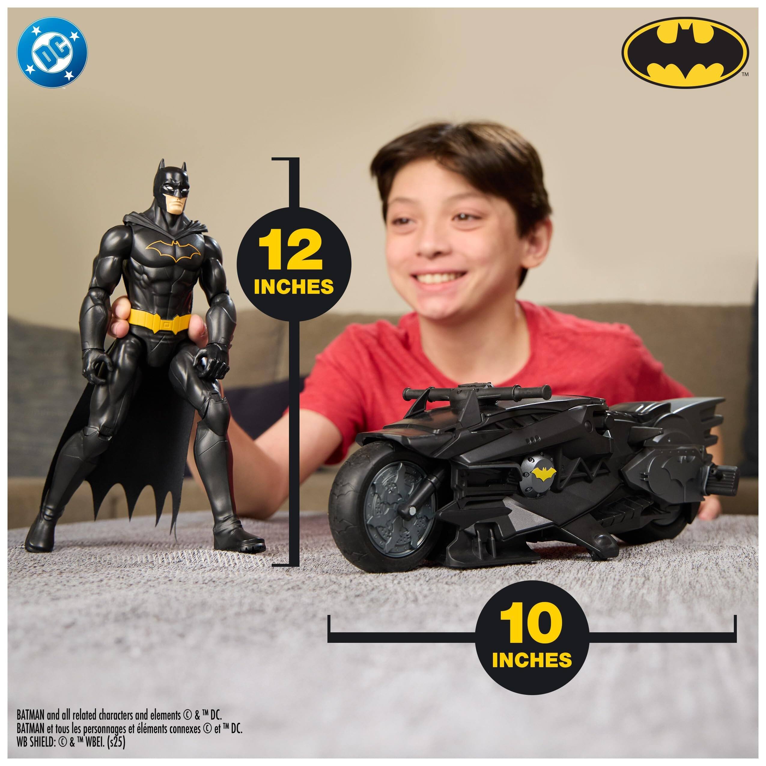 DC  
M  
12 INCHES  
10 INCHES  
BATMAN and all related characters and elements © & ™ DC.  
BATMAN et tous les personnages et éléments connexes © et ™ DC.  
WB SHIELD: © & ™ WBEI. (25)