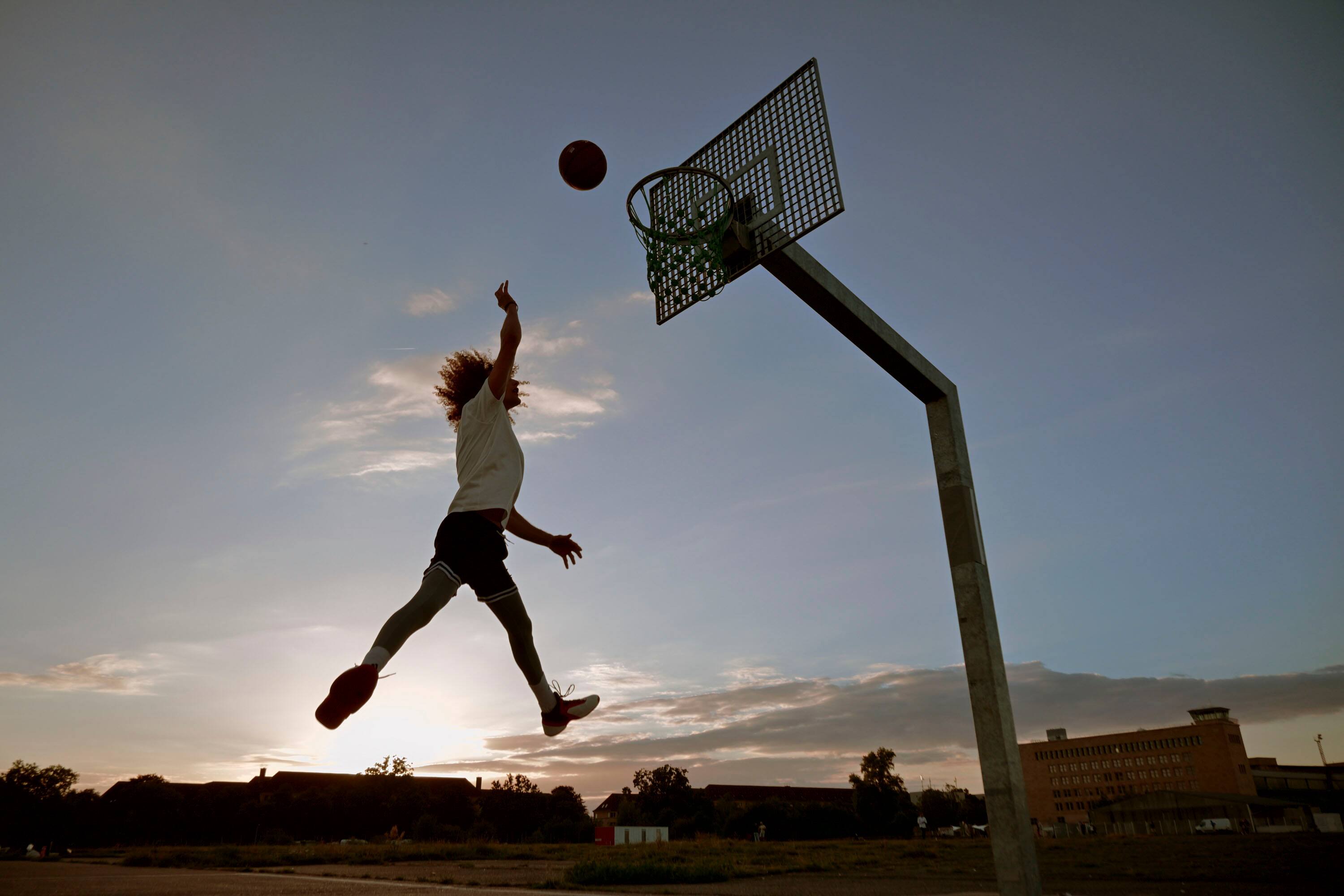 Alt View 11. Nikon - Z50II Mirrorless Camera w/ 16-50mm Lens - Black.