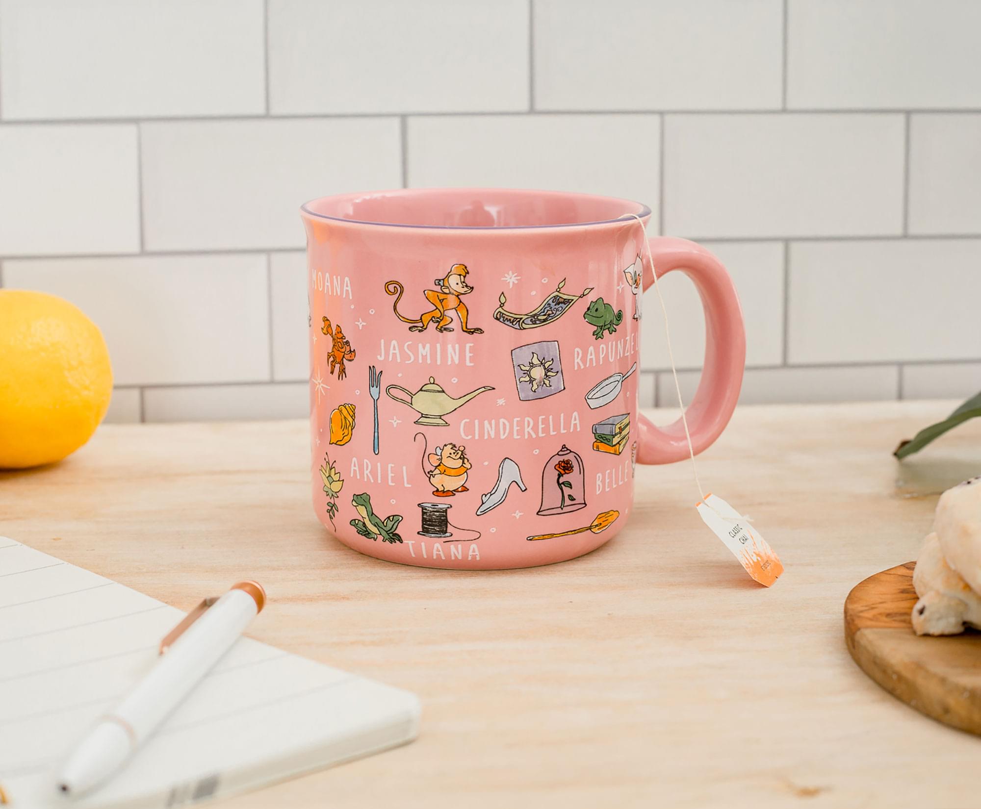 MOANA  
JASMINE  
RAPUNZEL  
CINDERELLA  
BELLE  
ARIEL  
TIANA