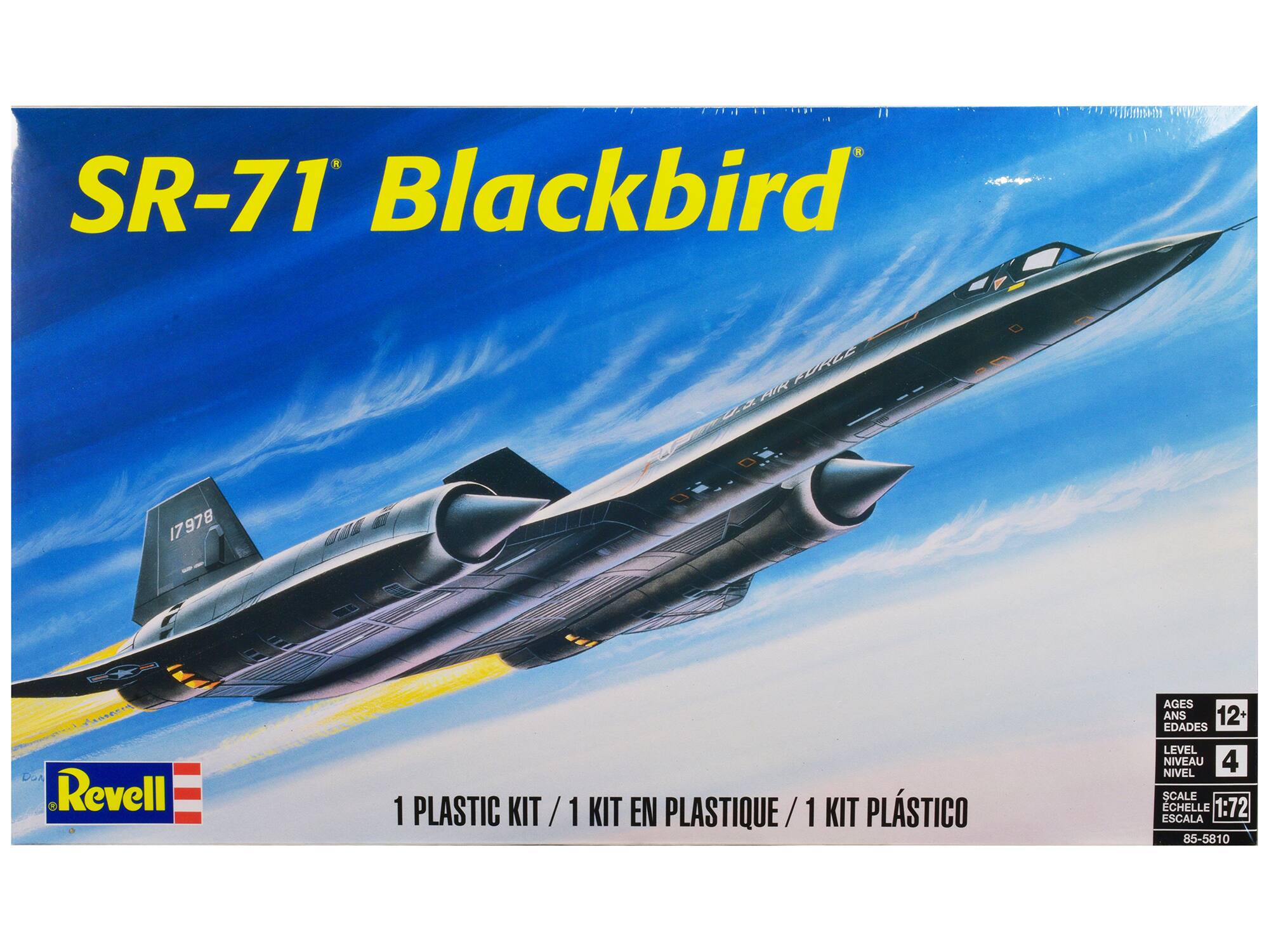 Level 4 Model Kit Lockheed SR-71 Blackbird Reconnaissance Aircraft 1/72 Scale Model by Revell - Black