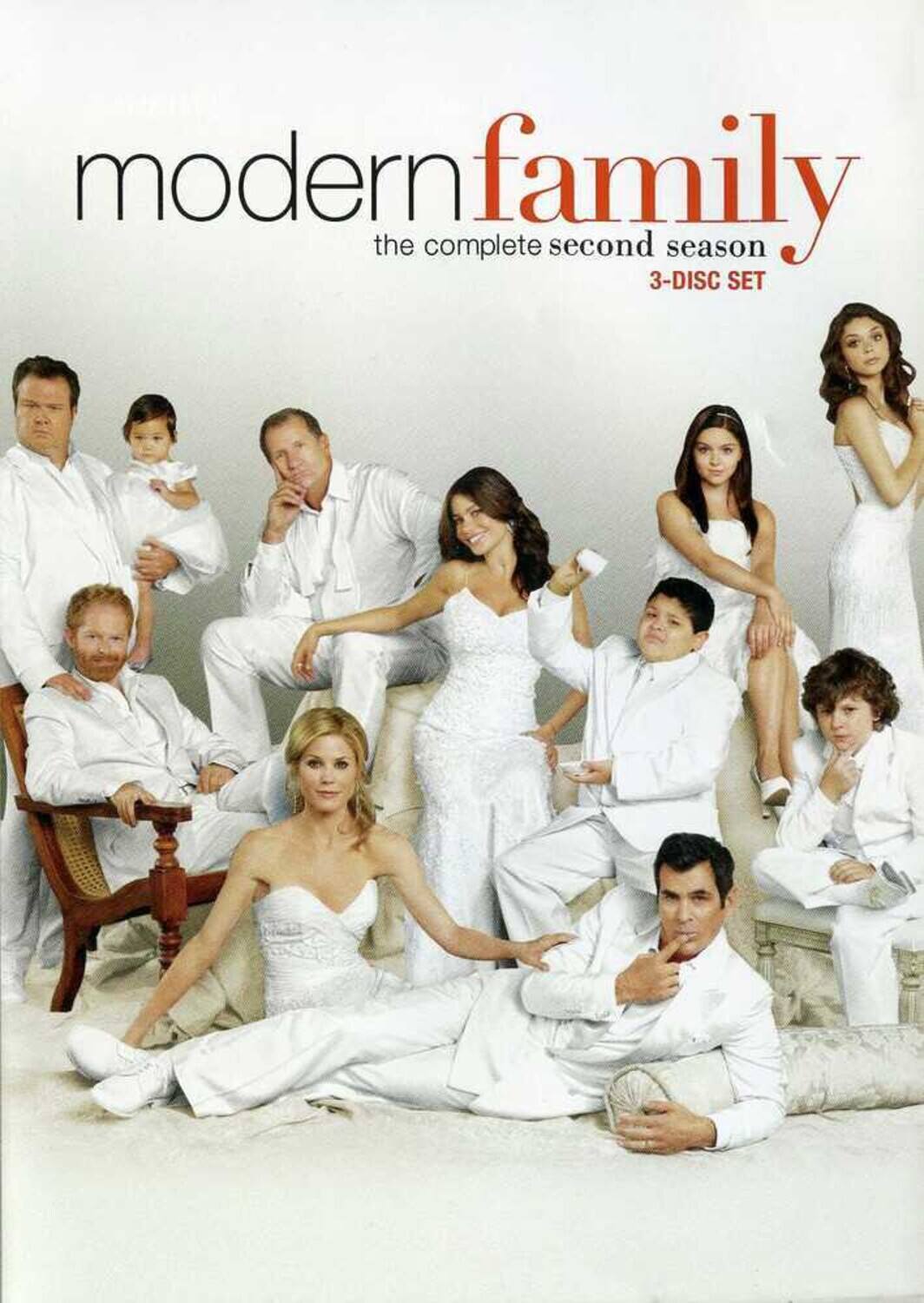 Front. Modern Family: Season 2   - DVD .