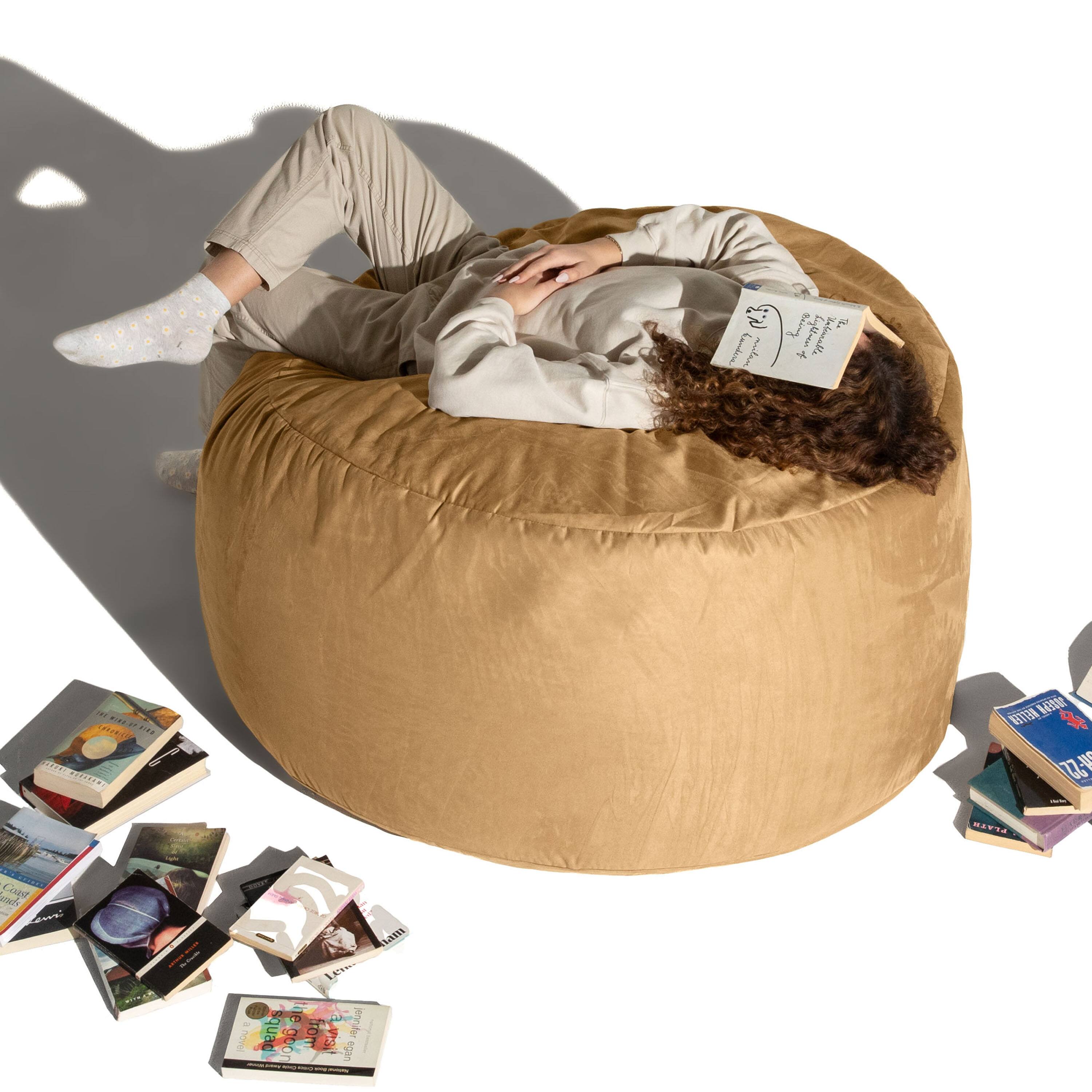 Sure, here is the corrected and grouped text from the image:

**Books:**
1. "The Alchemist" by Paulo Coelho
2. "The Girl on the Train" by Paula Hawkins
3. "The Silent Patient" by Alex Michaelides
4. "The Nightingale" by Kristin Hannah
5. "The 7 Habits of Highly Effective People" by Stephen R. Covey
6. "The Power of Now" by Eckhart Tolle
7. "The 4-Hour Work Week" by Timothy Ferriss
8. "The 5 AM Club" by Robin Sharma
9. "The 7 Habits of Highly Effective People" by Stephen R. Covey
10. "The 5 AM Club" by Robin Sharma

**Notebook:**
- "The Alchemist" by Paulo Coelho

**Other Text:**
- "aailew L E 7 Talealle"
- "Ce oo PON ETTEN itt 2 d FLATE coe COuS - Lv me P"
- "hovel pents mnelabor 2 Tom A 2 vtde WINYU"