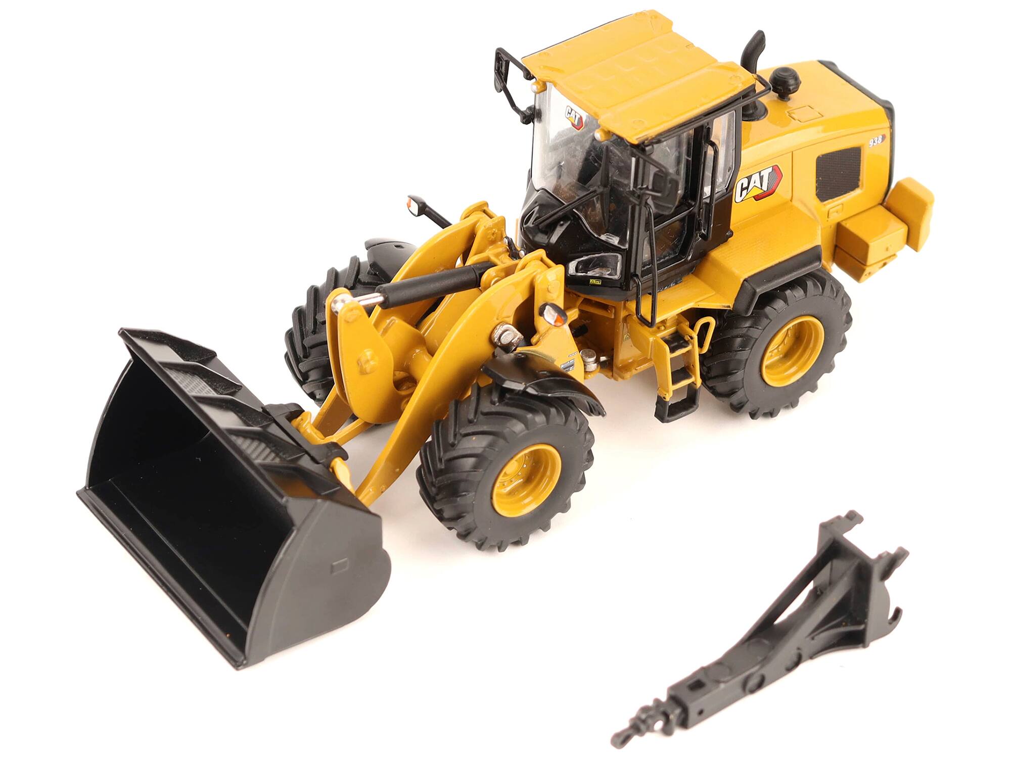 Alt View 2. Diecast Masters - CAT Caterpillar 938 Wheel Loader with Operator Yellow "High Line" Series 1/50 Diecast Model by Diecast Masters.