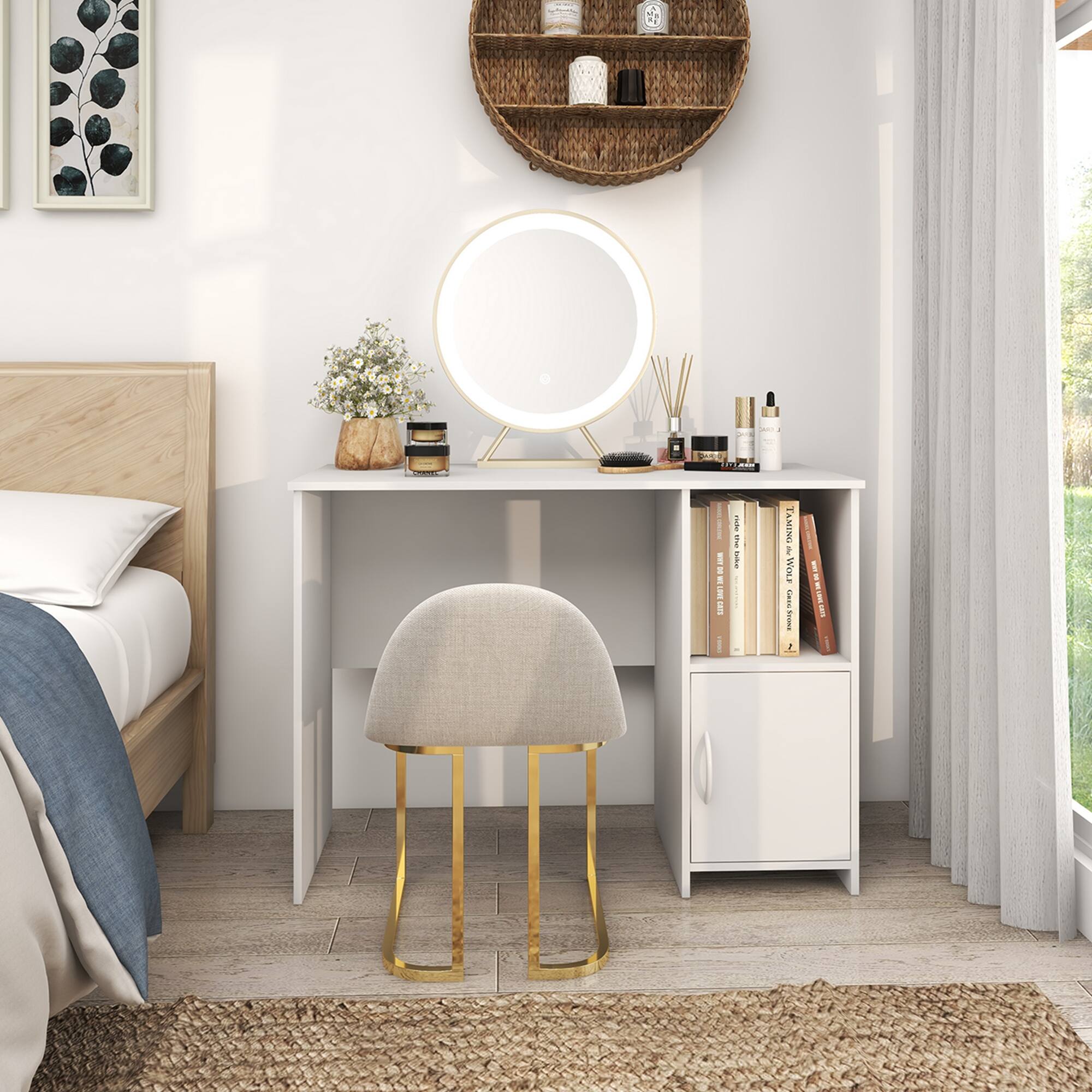 1 a  I i I 1 I TAMING 1 WeF H I F I ! I I