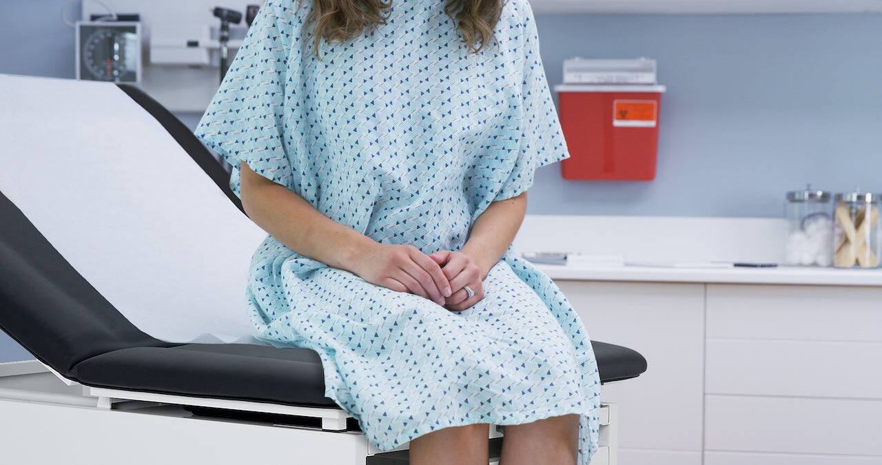 Alt View 5. Viva Comfort - Durable Medical Paper Roll Crepe Exam Table Paper, 21” x 125’ - White.