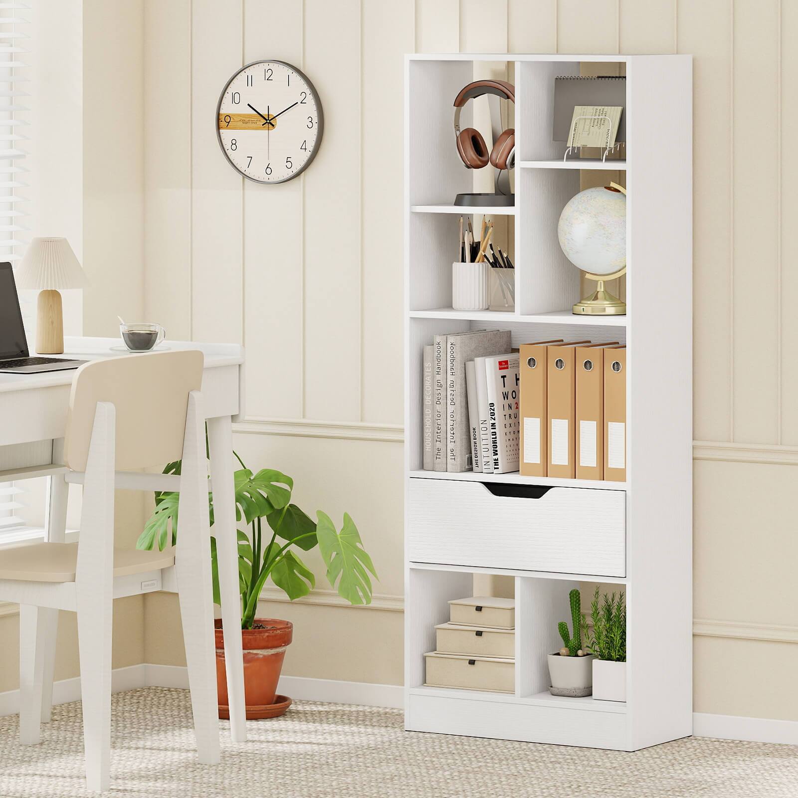 The text on the image reads:

"10 9 8 7 12 1 6 | 5 2 3 4 C NOOSDUEH DECORA besign os Interlo The denrthmes Design Interter ST T W 0 S E 1 1 1 2 ON 5   ! NTUITION 10 WORLD IN LN 2 E ."

Corrected and grouped text:

"10 9 8 7 12 1 6 | 5 2 3 4 C NOOSDUEH DECORA besign os Interlo The denrthmes Design Interter ST T W 0 S E 1 1 1 2 ON 5   ! NTUITION 10 WORLD IN LN 2 E ."