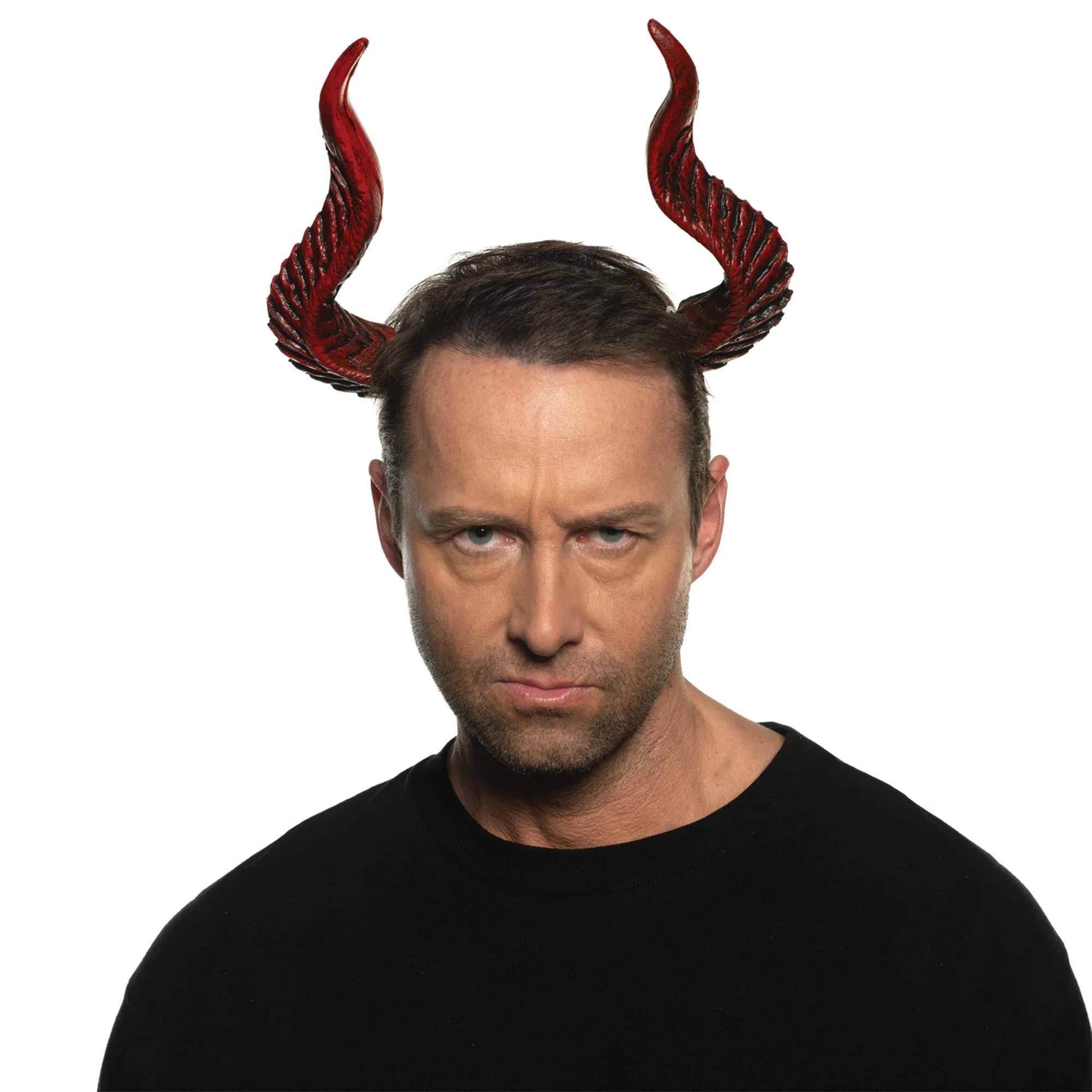 Front. Underwraps - Red Devil Horns Foam Adult Costume Headband - Red.