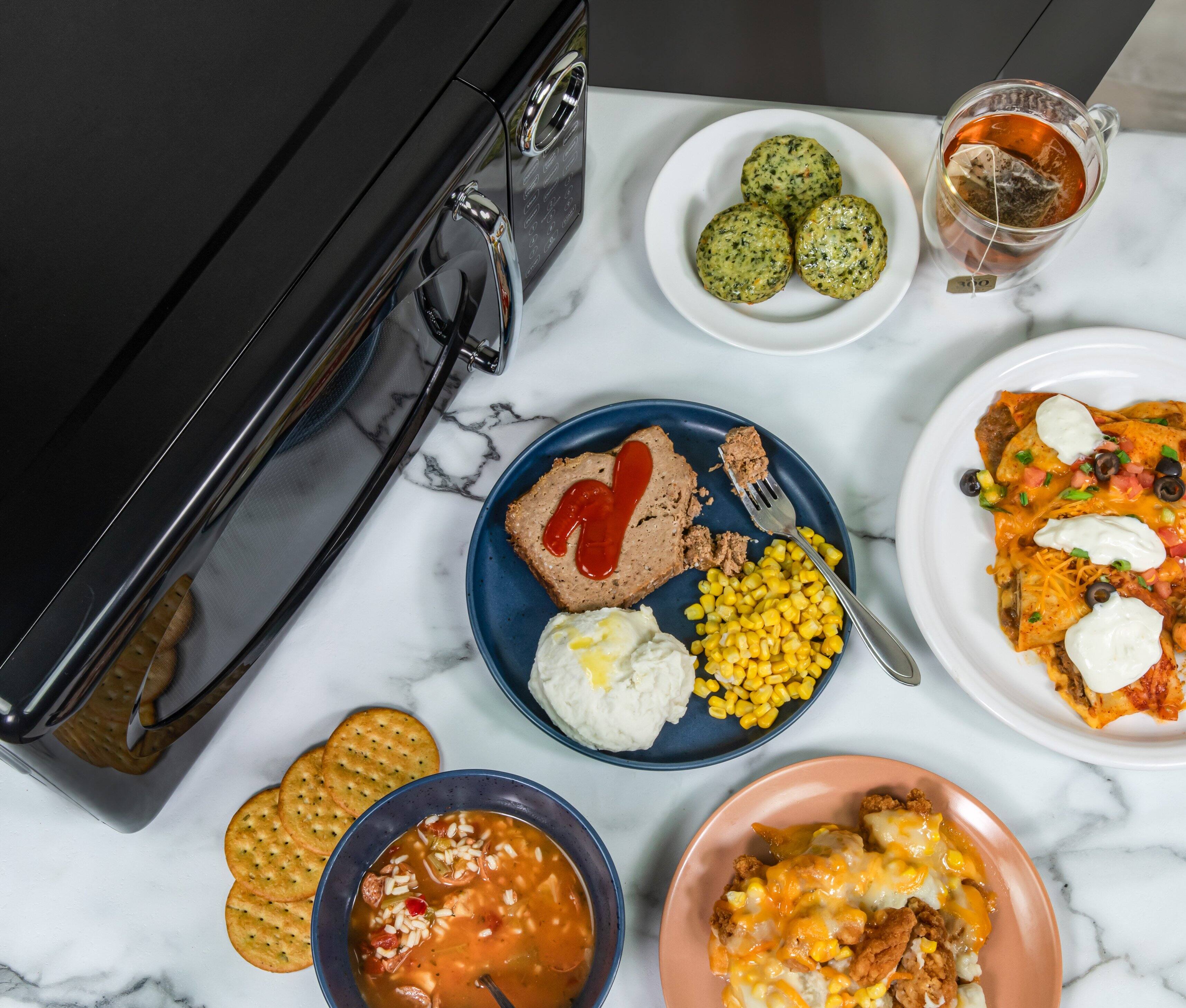 Alt View 3. Nostalgia - Retro 0.7 cu. ft. 700-Watt Countertop Microwave - Black.