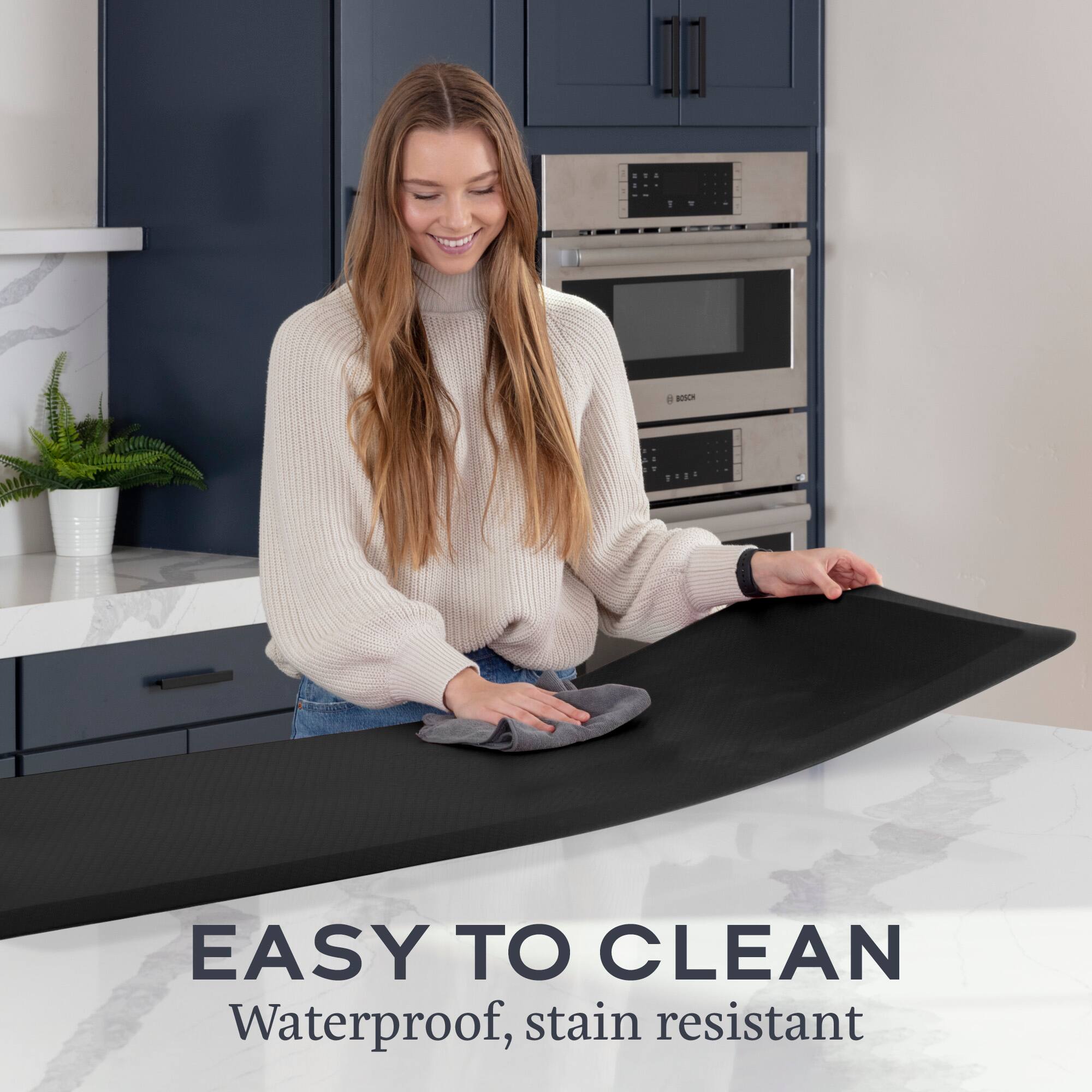 EASY TO CLEAN  
Waterproof, stain resistant