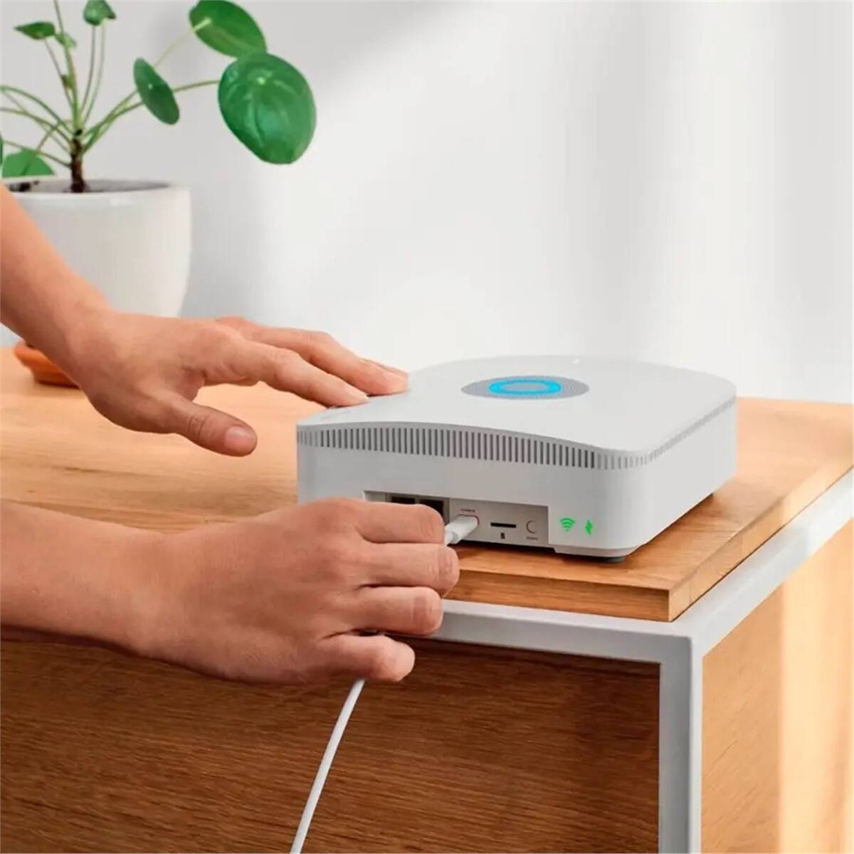 Left. Ring - - Alarm Pro Home Security Kit 14 Pieces - - White.