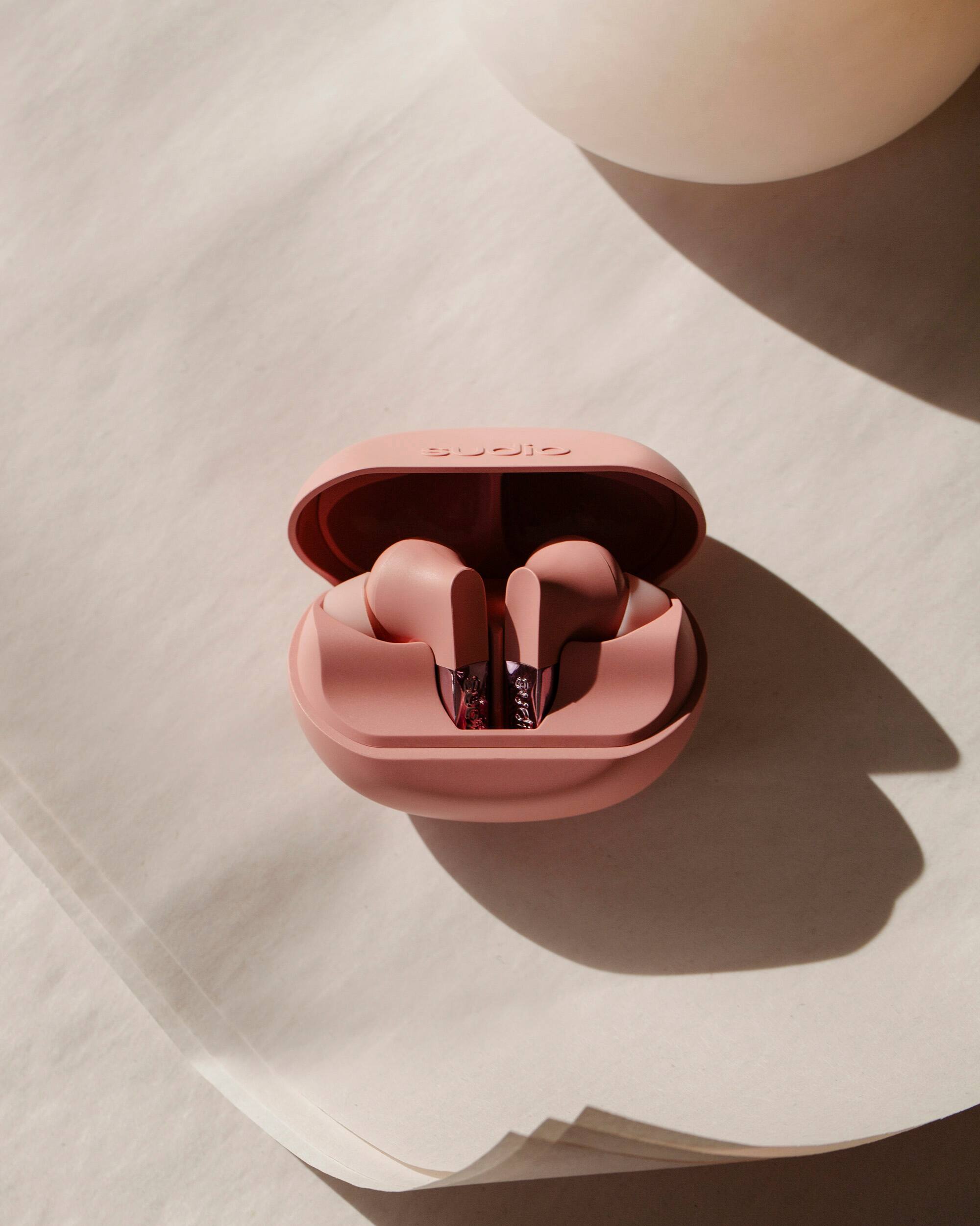 Alt View 2. Sudio - Sudio N3 Pro Pink - pink.