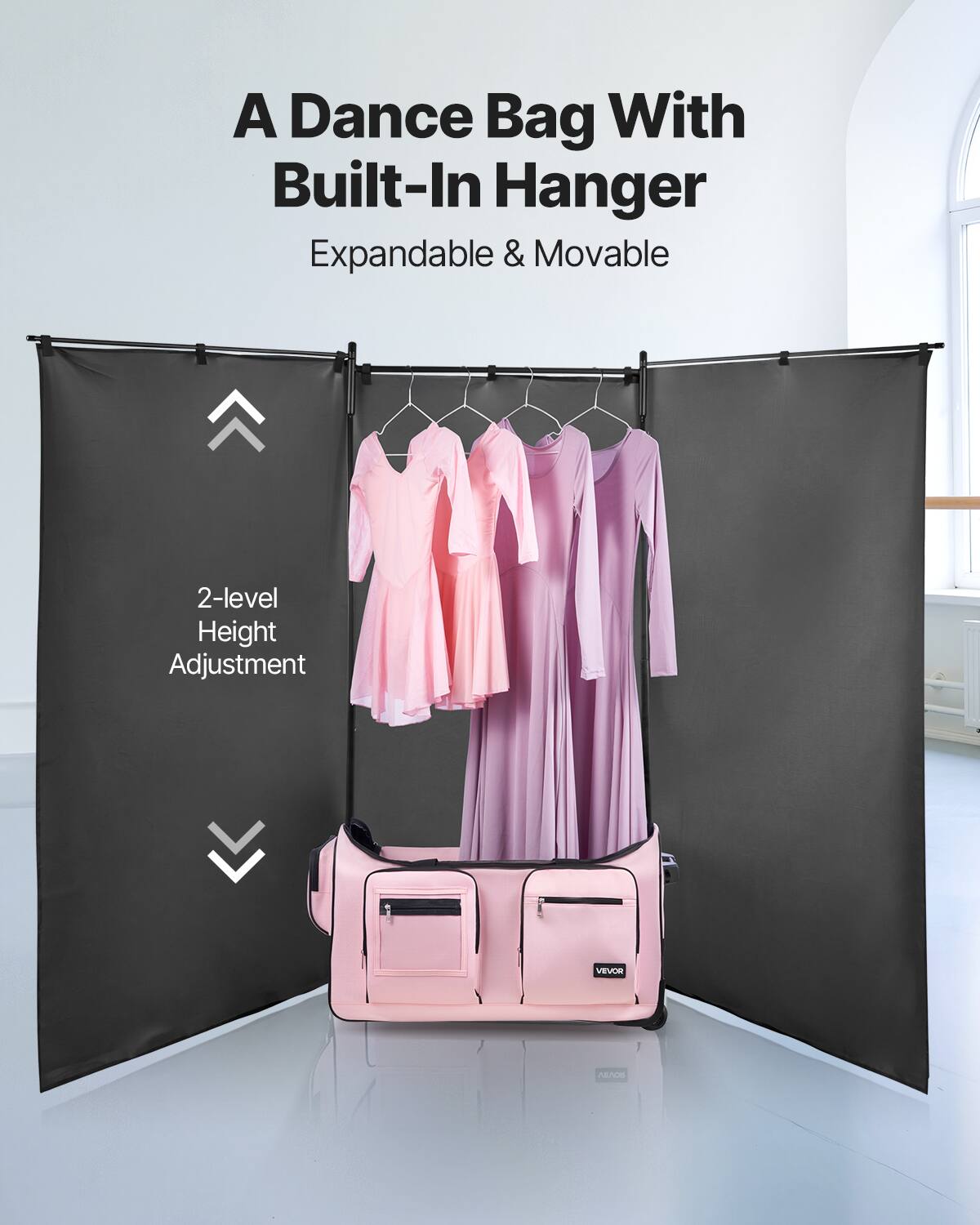 A Dance Bag With Built-In Hanger  
Expandable & Movable  

2-level Height Adjustment