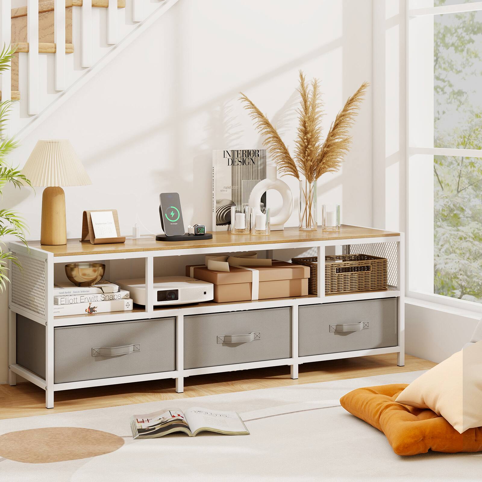 INTERIOR DESIGN
P. d - |   1 - - - Snaps S Elliott Erwitt - X x Y