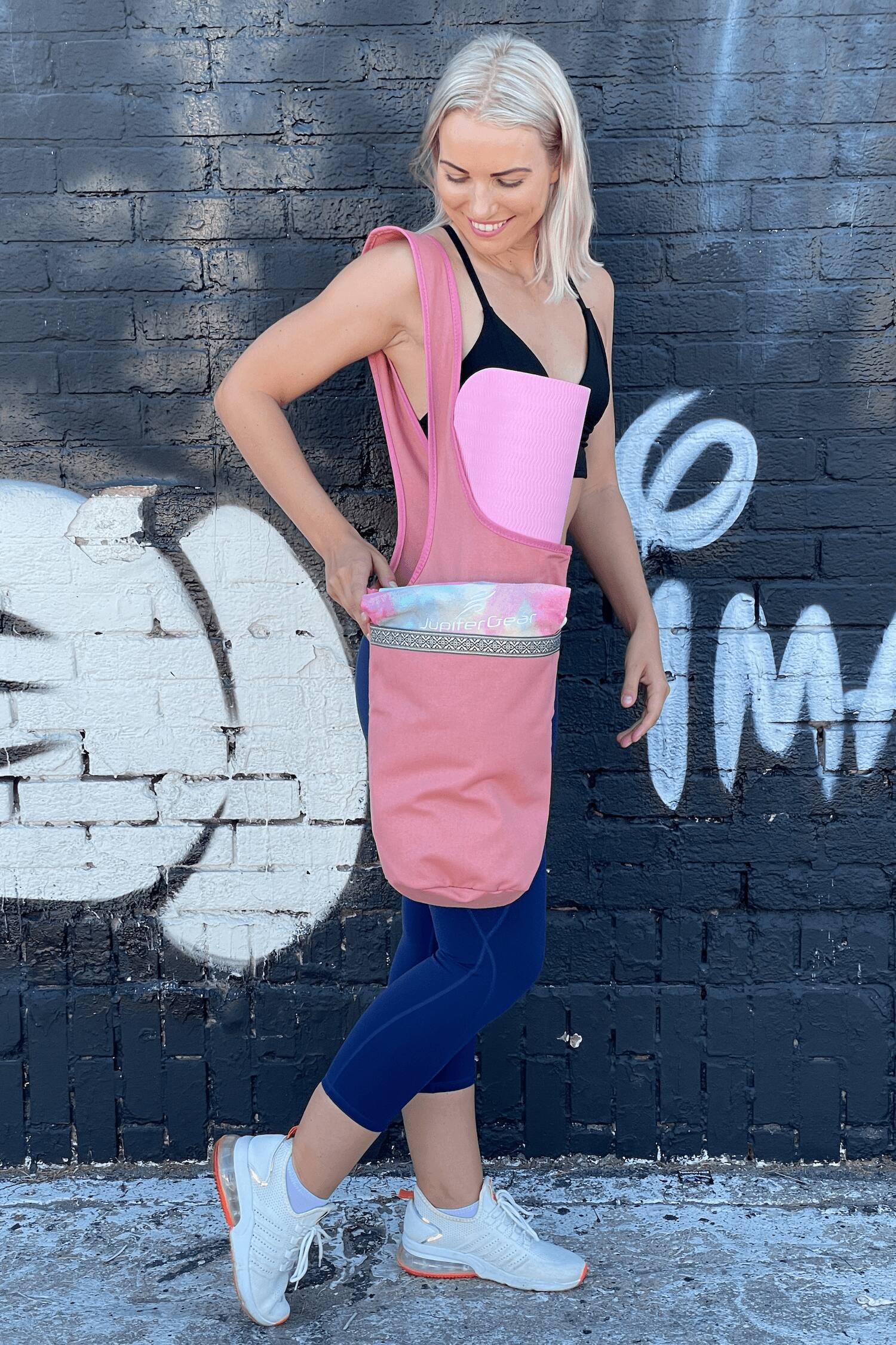 The text on the image reads: "FilterGear"