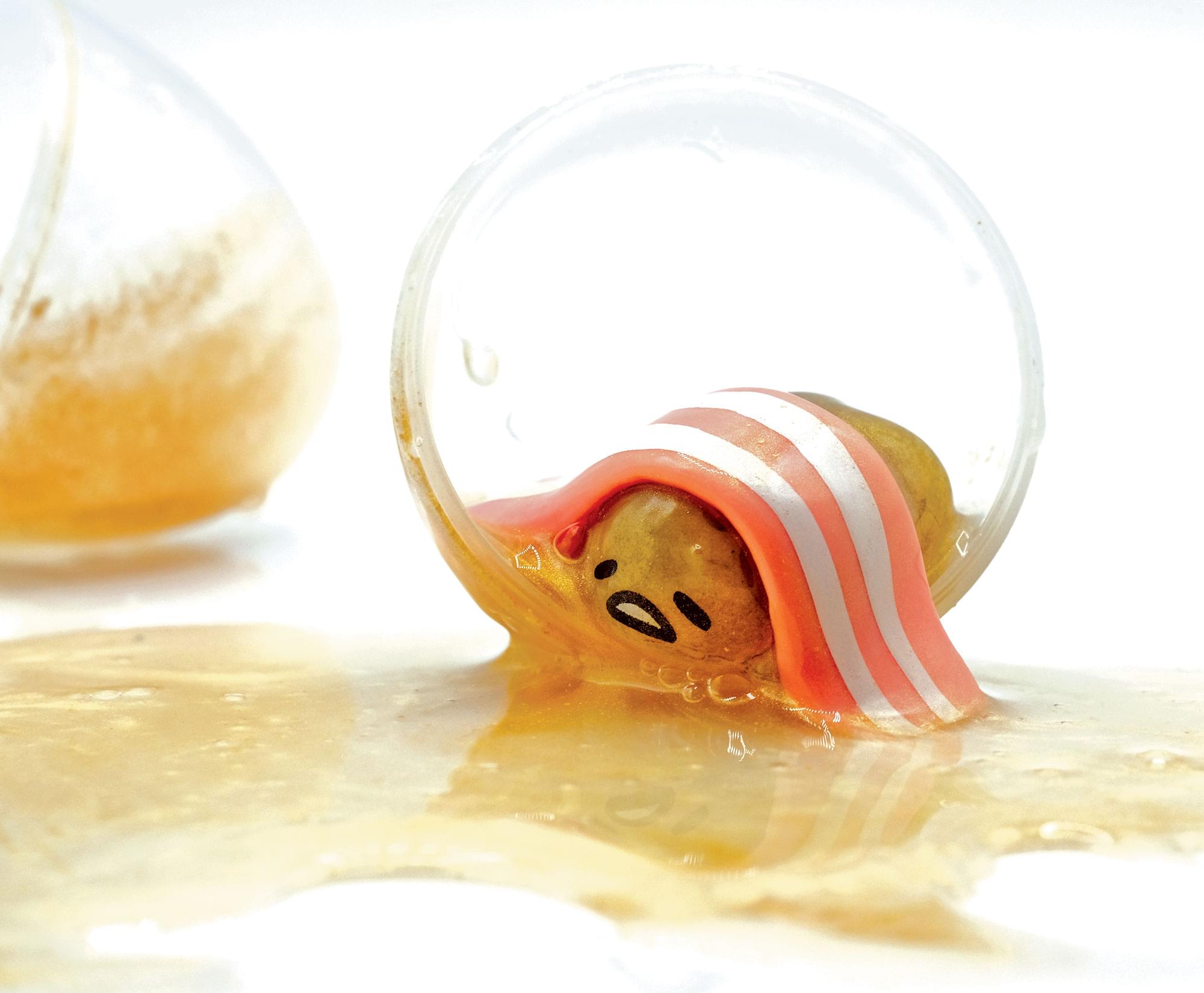 Alt View 1. PowerHouse Toys - Gudetama The Lazy Egg Metallic Slime & Mini Figure | Orange - Orange.