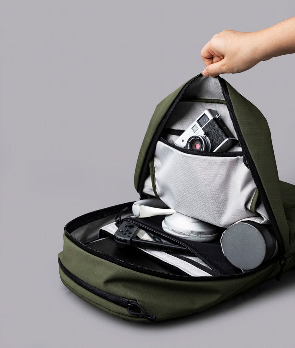 ALPAKA Aero Pack Laptop Backpack for 16
