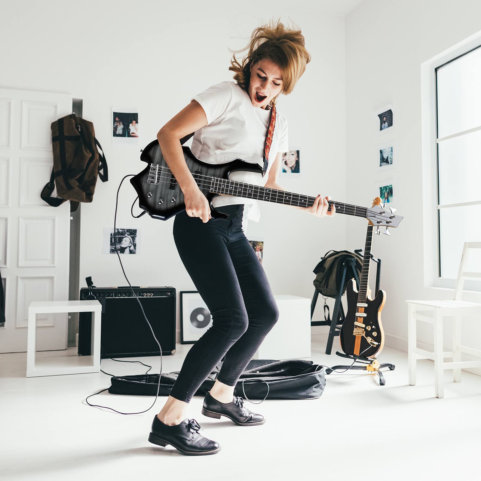 Angle. Winado - Ktaxon 46" Full Size  Electric Bass Guitar 15W AMP Beginner Kits School Band.