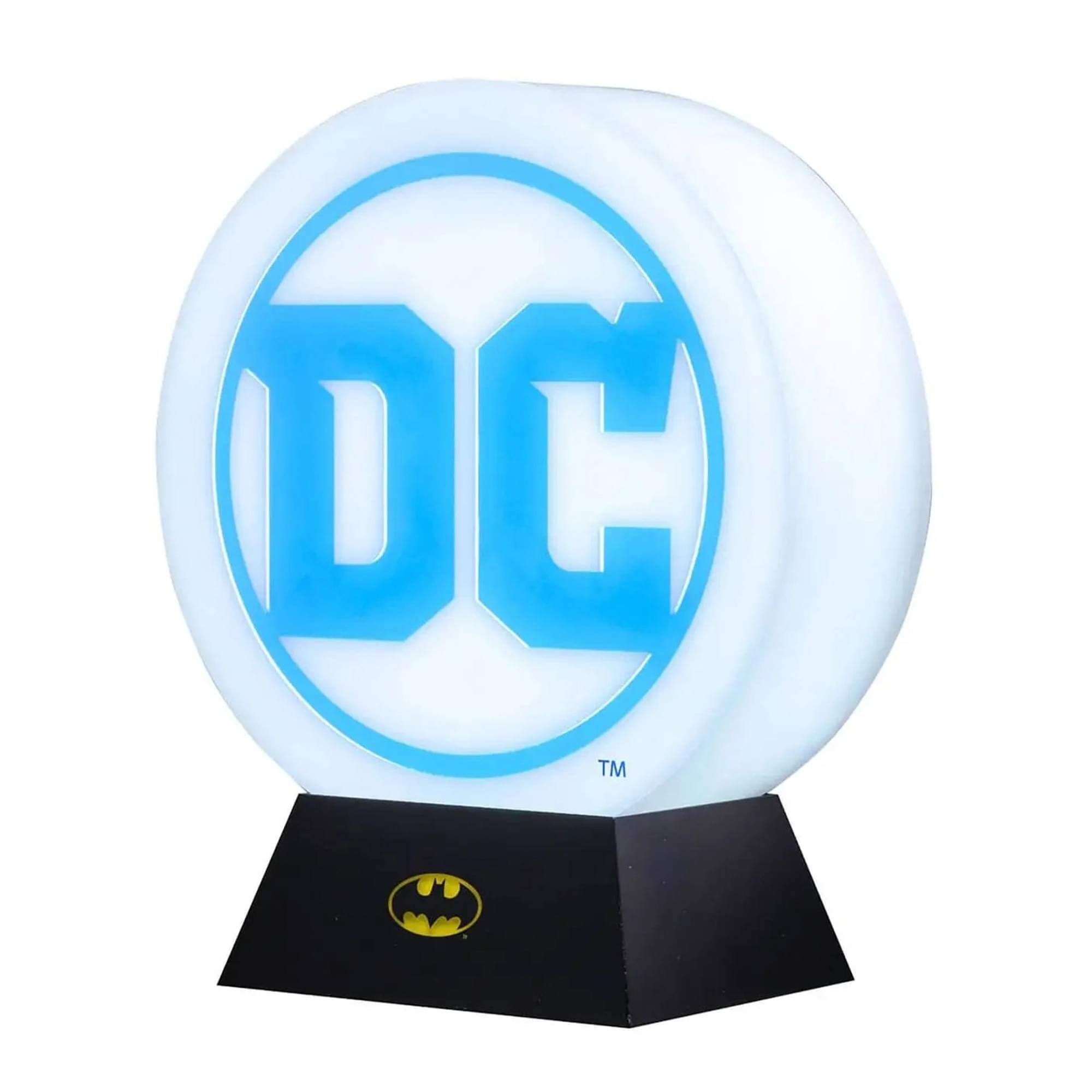 Alt View 1. DC Universe - DC Comics Batman Logo 10 Inch USB Light Box - Blue.
