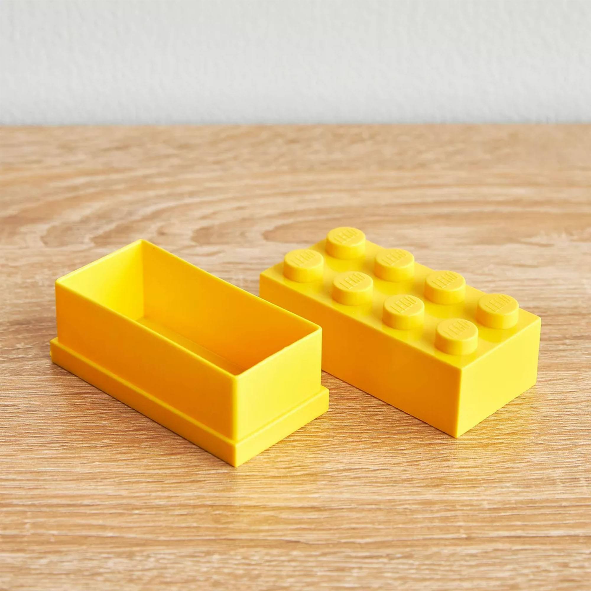 10 (16) UM FLD 1110 FE LED (6