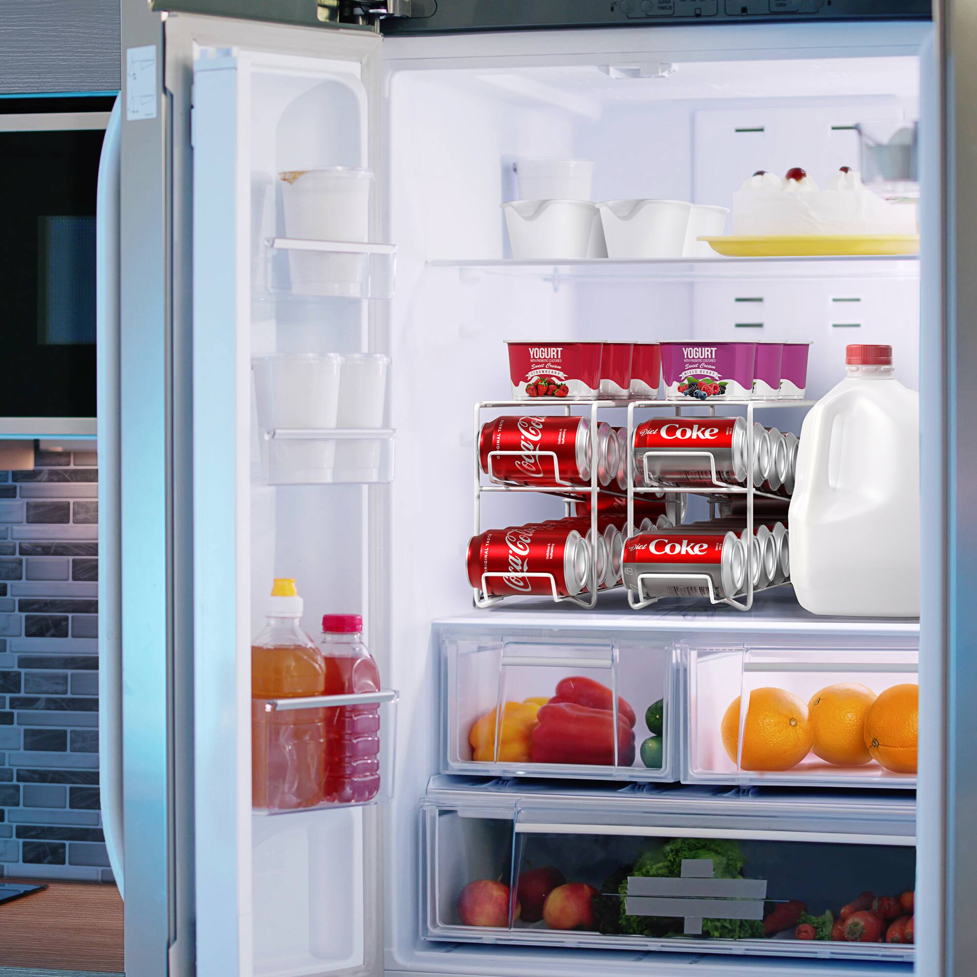 YOGURT  
Coca-Cola  
Coke  
Milk  
Juice  
Fruits (apples, oranges, bell peppers)  
Vegetables (broccoli, tomatoes)