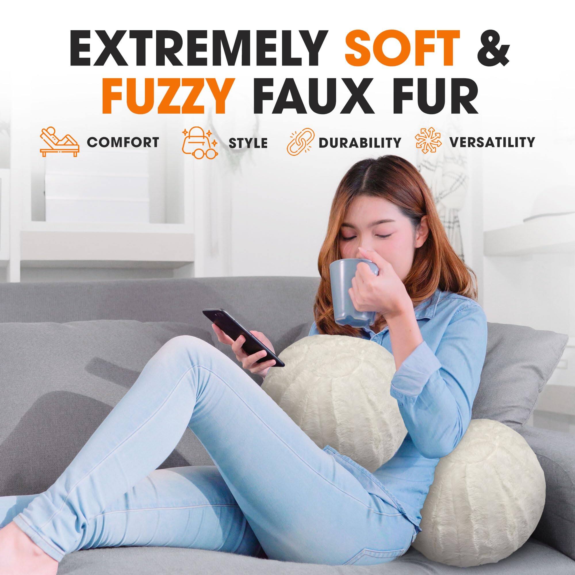 EXTREMELY SOFT & FUZZY FAUX FUR  
COMFORT  
STYLE  
DURABILITY  
VERSATILITY