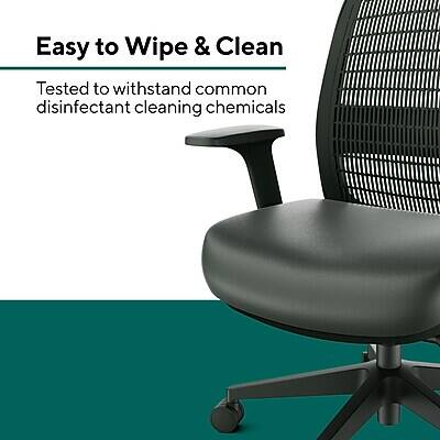 Easy to Wipe & Clean  
Tested to withstand common disinfectant cleaning chemicals