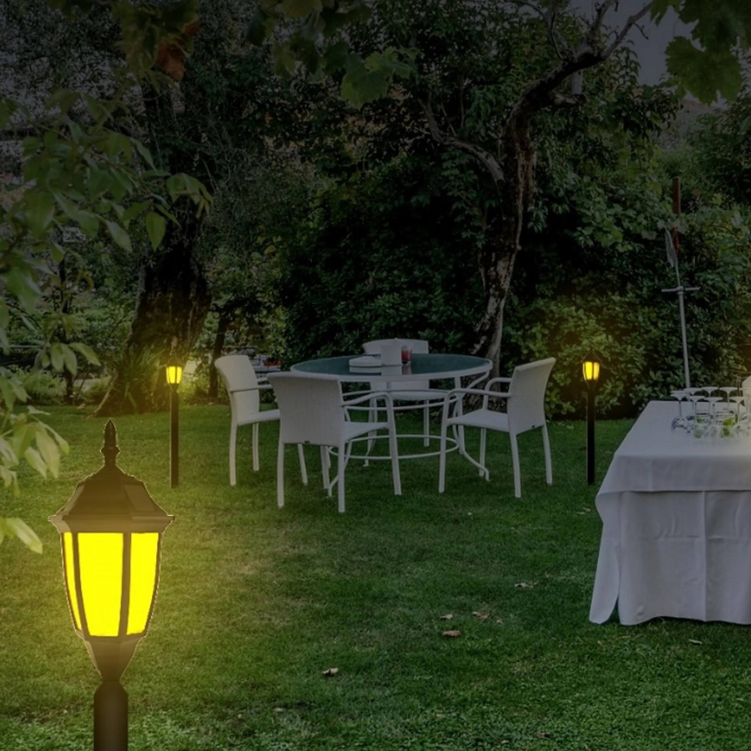 Alt View 5. Techko Maid - Outdoor Solar Integrated LED Garden and Pathway Light - Amber or White Light - Black.