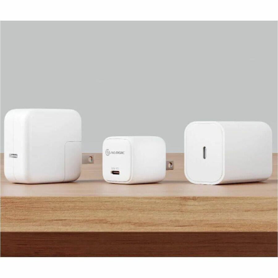 Alt View 4. Alogic - Alogic 30W Rapid Power Mini GaN Charger - 30 W - 120 V AC, 230 V AC Input - 5 V DC, 9 V DC, 12 V DC Output - 3 A - Black.