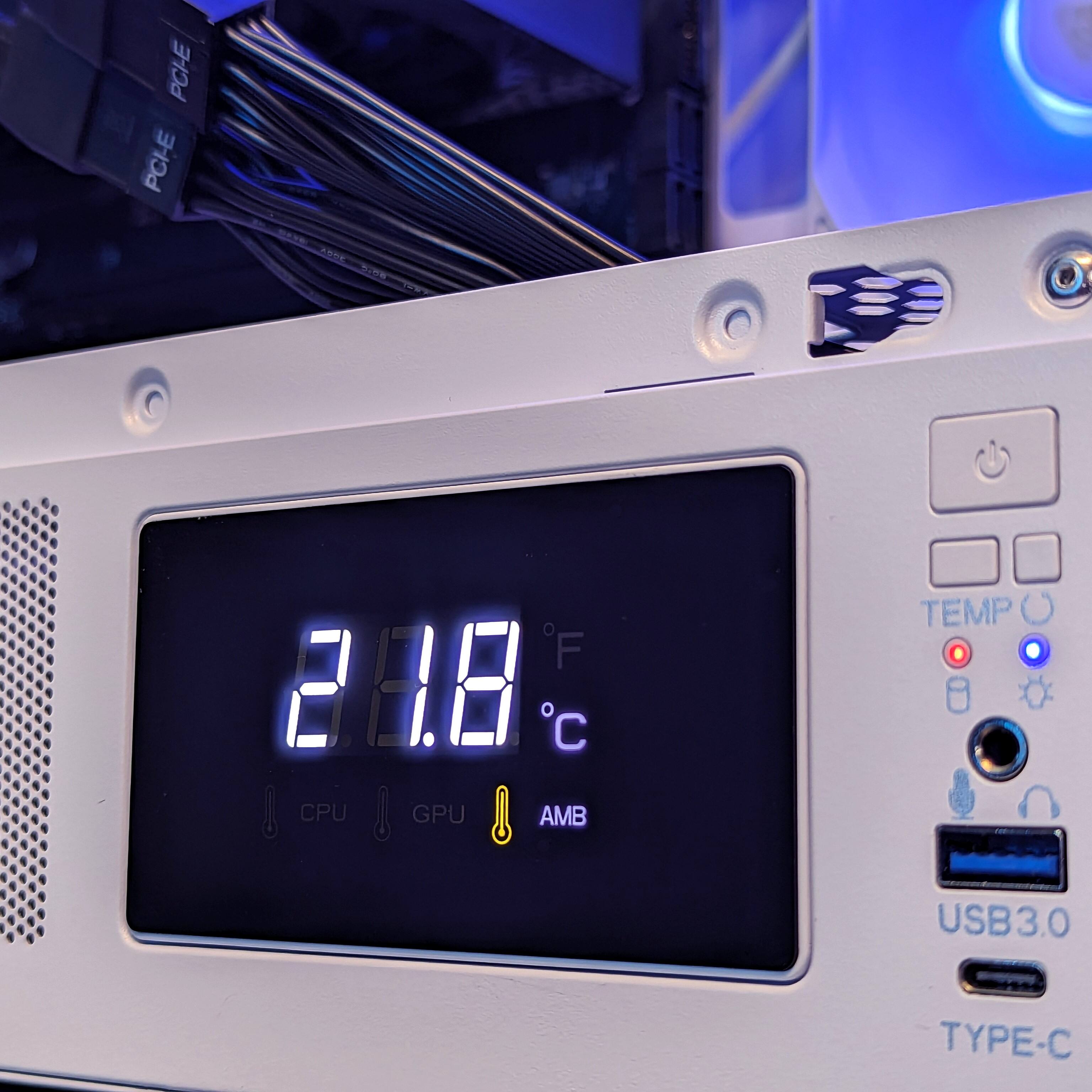 The text on the image can be grouped and corrected as follows:

1. PCI-E: This refers to the PCI Express, a high-speed expansion slot used for connecting various devices to a computer.
2. PCI-E: This is another reference to the PCI Express.
3. F 21.8: This indicates the temperature of the device, which is 21.8 degrees Celsius.
4. CPU: This stands for Central Processing Unit, which is the "brain" of a computer.
5. GPU: This refers to the Graphics Processing Unit, which is responsible for rendering images and videos on a computer.
6. AMB: This likely refers to the AMD (Advanced Micro Devices) brand, which is a company that manufactures computer components.
7. TEMP: This stands for temperature, which is the 21.8 degrees Celsius mentioned earlier.
8. USB3.0: This refers to the USB 3.0, a high-speed USB connection that allows for faster data transfer and charging.
9. TYPE-C: This refers to the USB Type-C connector, which is a versatile and reversible USB connection.

The corrected text would be:

PCI-E PCI-E F 21.8  CPU GPU AMB TEMP USB3.0 TYPE-C