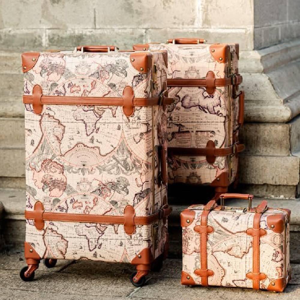 Alt View 2. Circus Cirle - Circus Cirle 3-Piece Vintage Luggage Set Hardside Spinner - Multi.