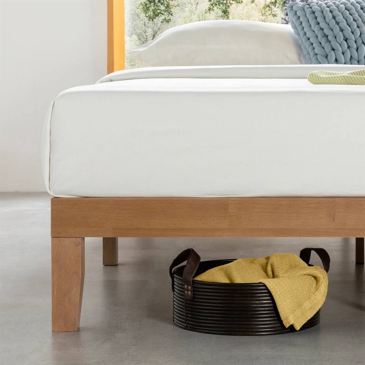 Back. Hivvago - Hivvago California King size Solid Wood Platform Bed Frame in Wooden Finish - Brown.