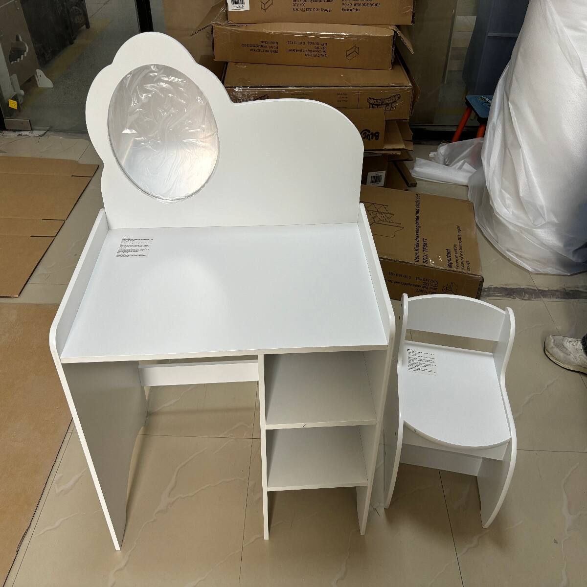 SAVIA  
39% NO.KO:#816-202320222000-62 8.10.18.00.000  
MORTICAL TEKO 35 SERVIOS  20:00  LOVENDO  
3118  
2018 . BUR table dressing agen Kids TF5877  1,,..000 Itom. SKU: Important - may ADOAY  DEN-FREN  
ASESAN