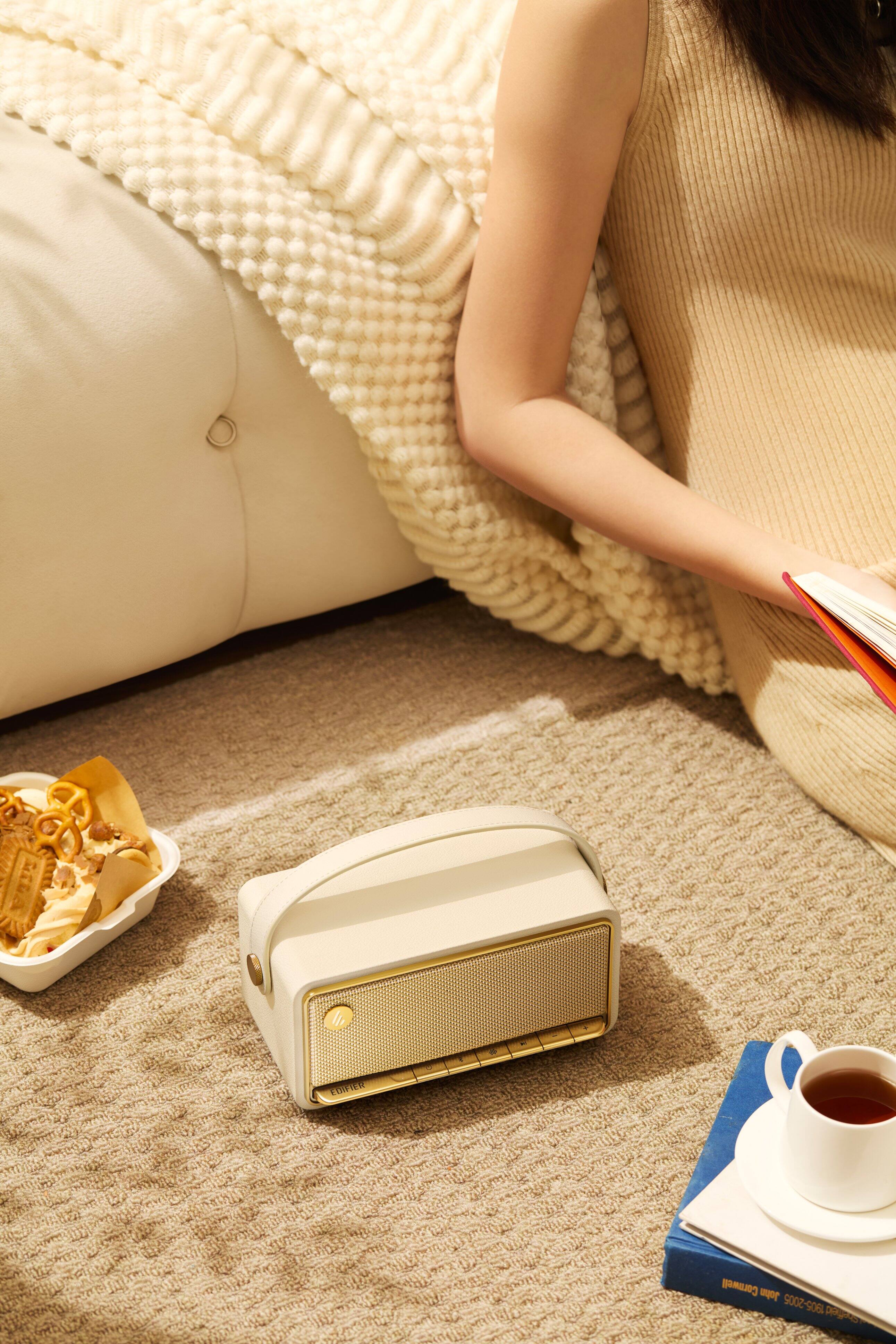 In LEFIER UE1 Cornwell John 900Z-506L 900Z-506L