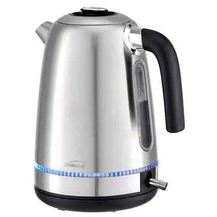 Front. Brentwood - Brentwood 1500 Watt Stainless Steel 1.7 Liter Cordless Electric Kettle in Silver - Silver.