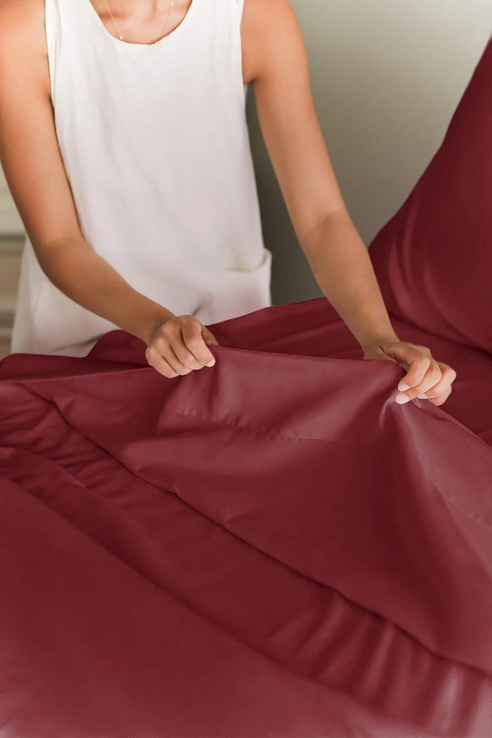 Left. CGK Linens - 100% Cotton 400 TC 4 Piece Sheet Set - Extra Deep Pocket for 18"-24" Mattresses - Twin - Burgundy.
