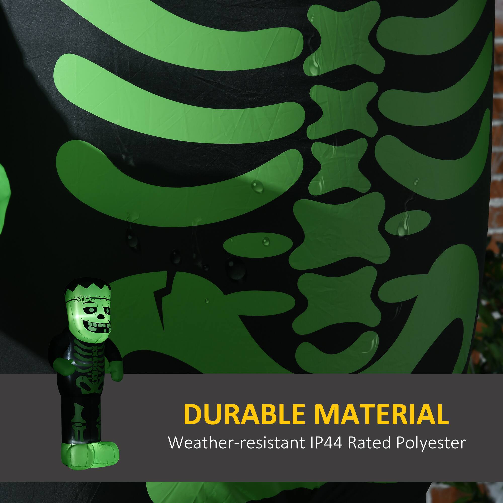 DURABLE MATERIAL  
Weather-resistant IP44 Rated Polyester