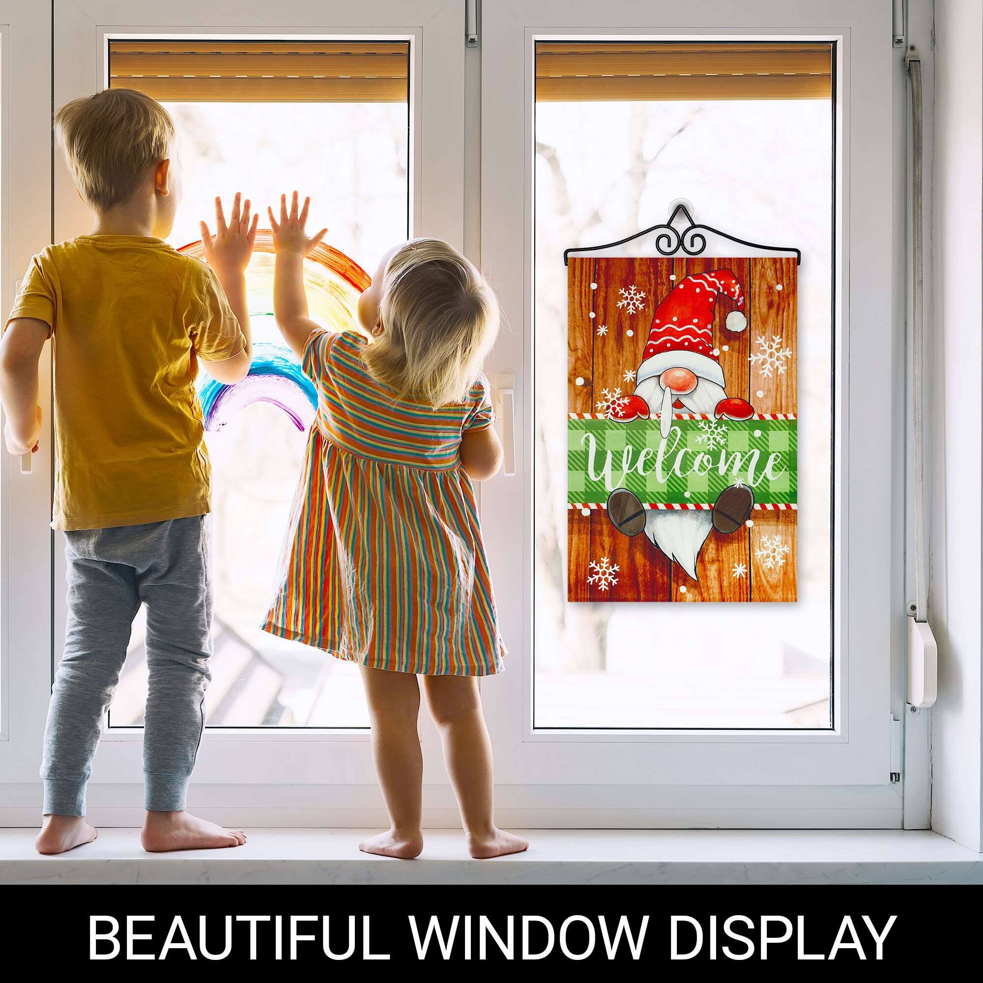 Welcome  
BEAUTIFUL WINDOW DISPLAY